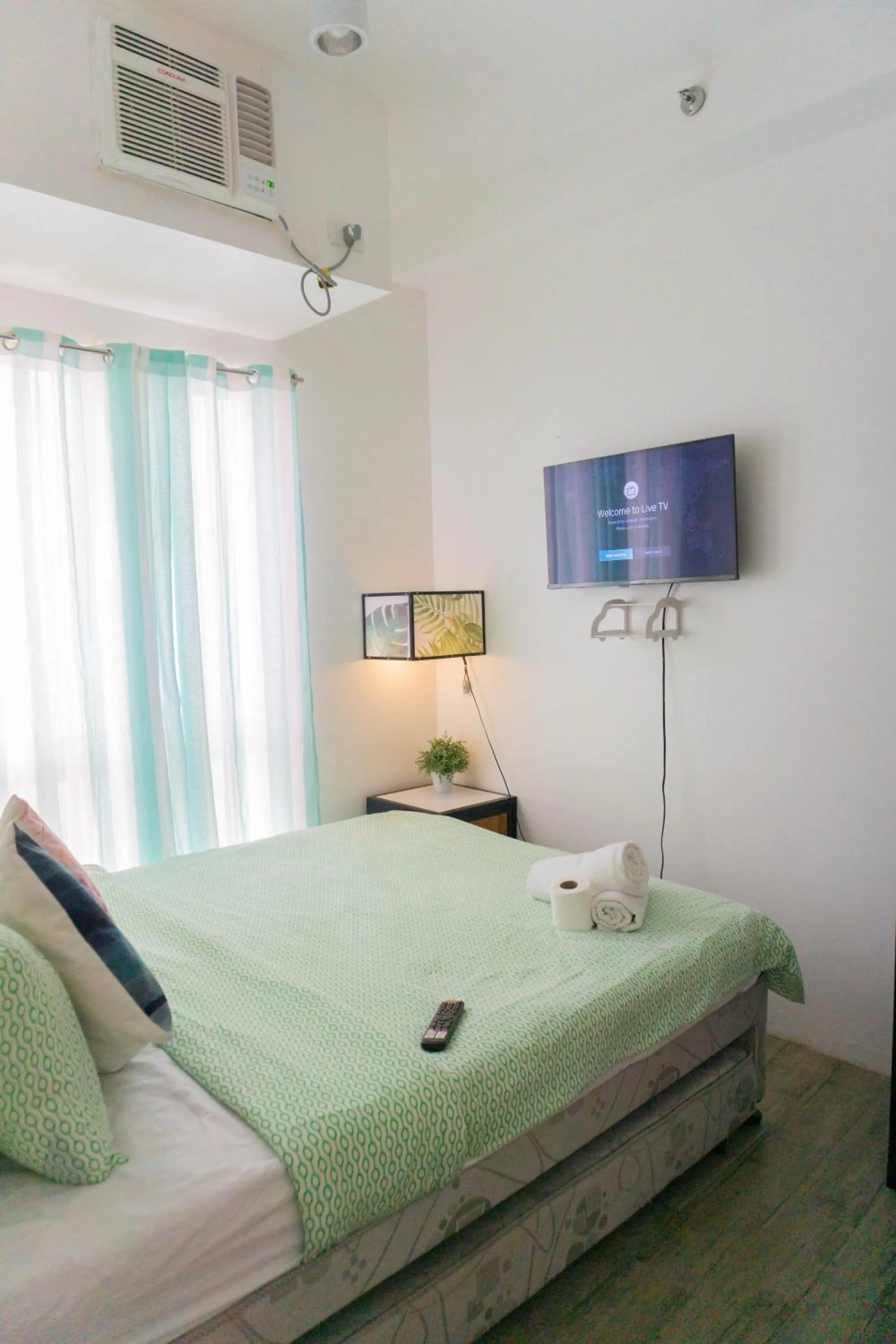 Bed in Retreat Haven in La Bella Tagaytay