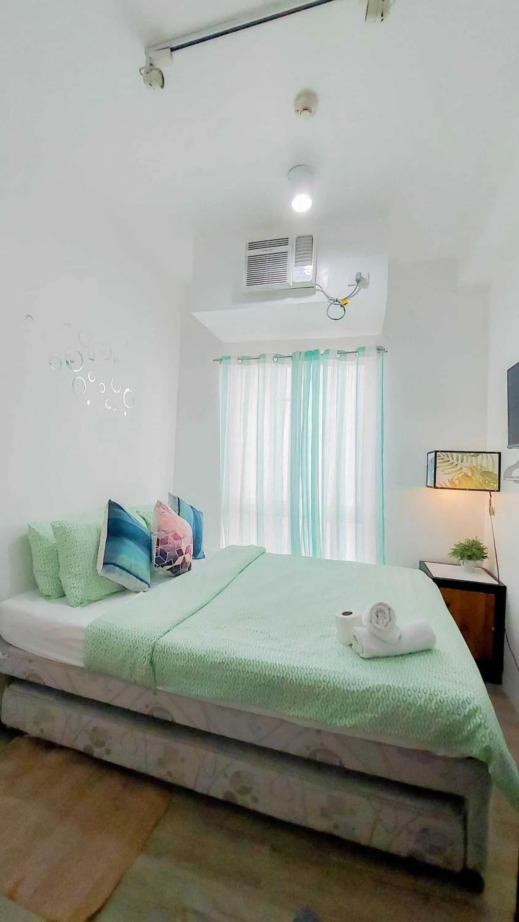 Bed in Retreat Haven in La Bella Tagaytay