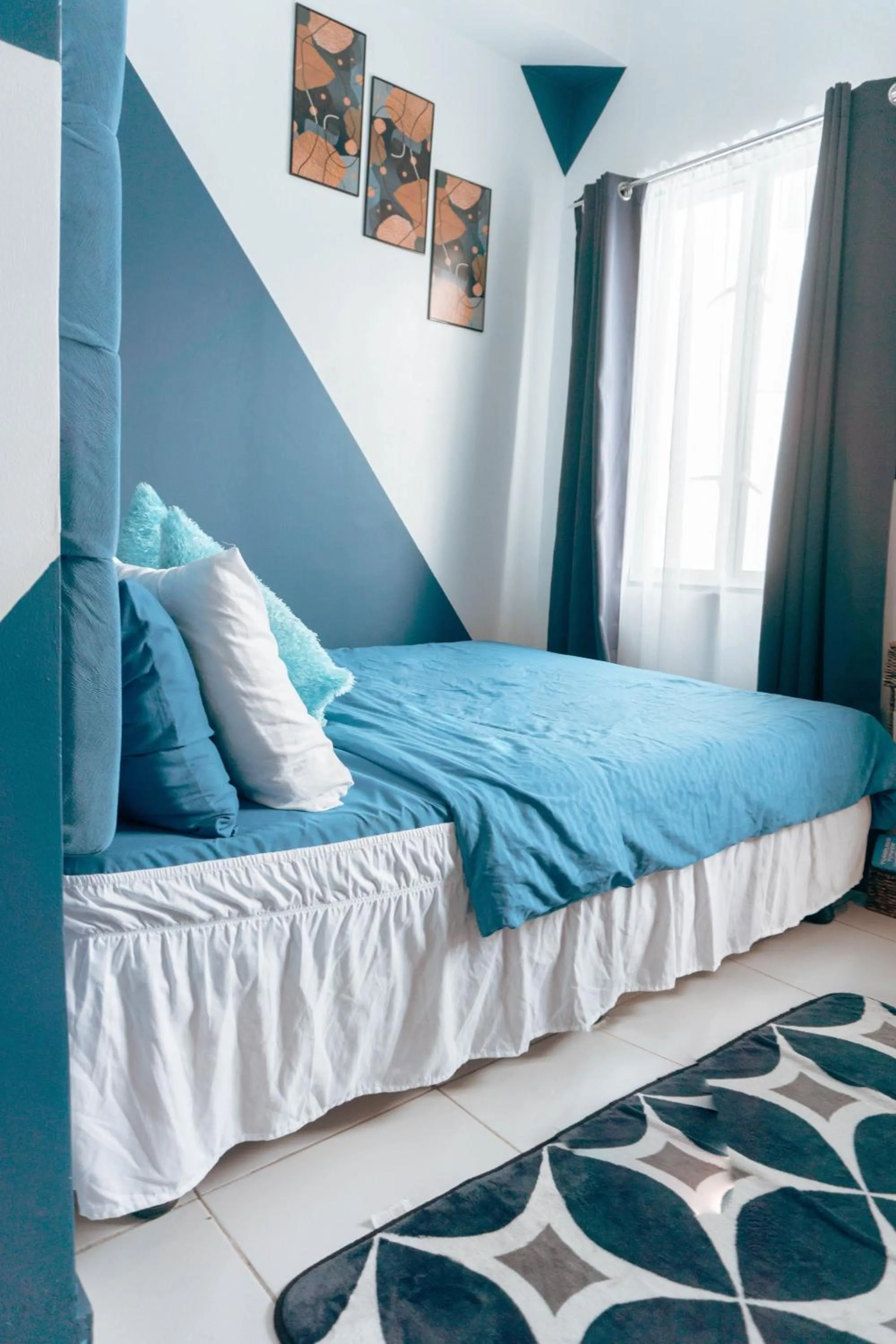 Bed in Retreat Haven in La Bella Tagaytay