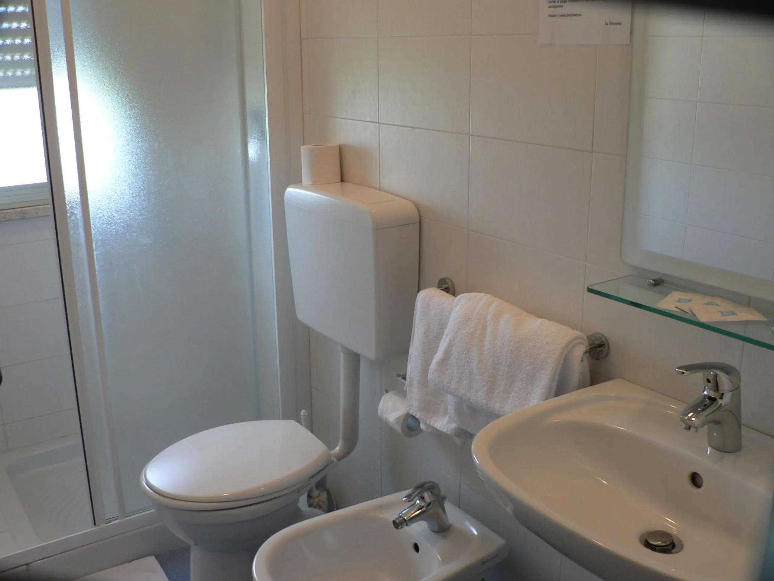 Toilet in Hotel Haiti