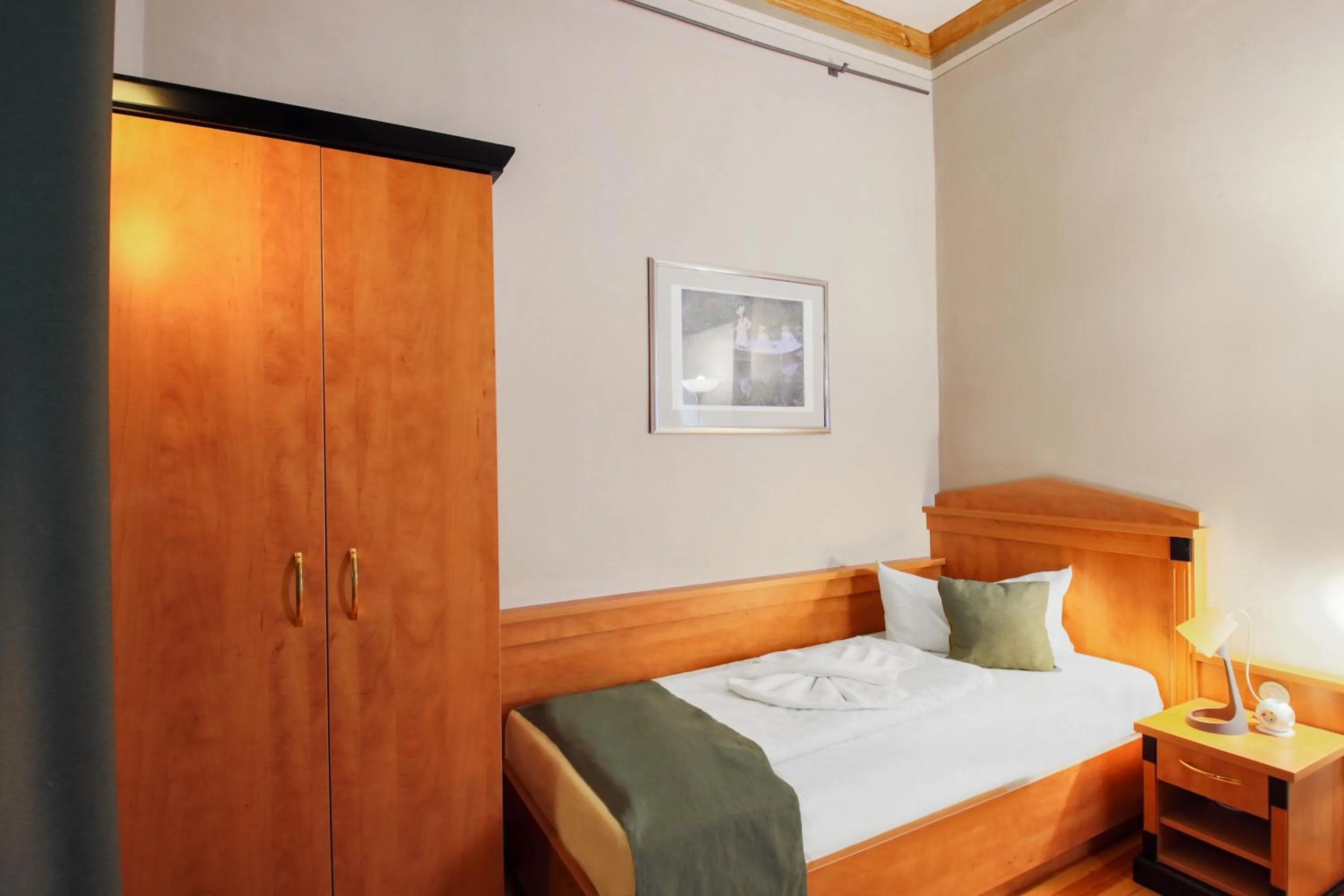 Photo of the whole room, Bed in Hotel Jagdschloss Letzlingen