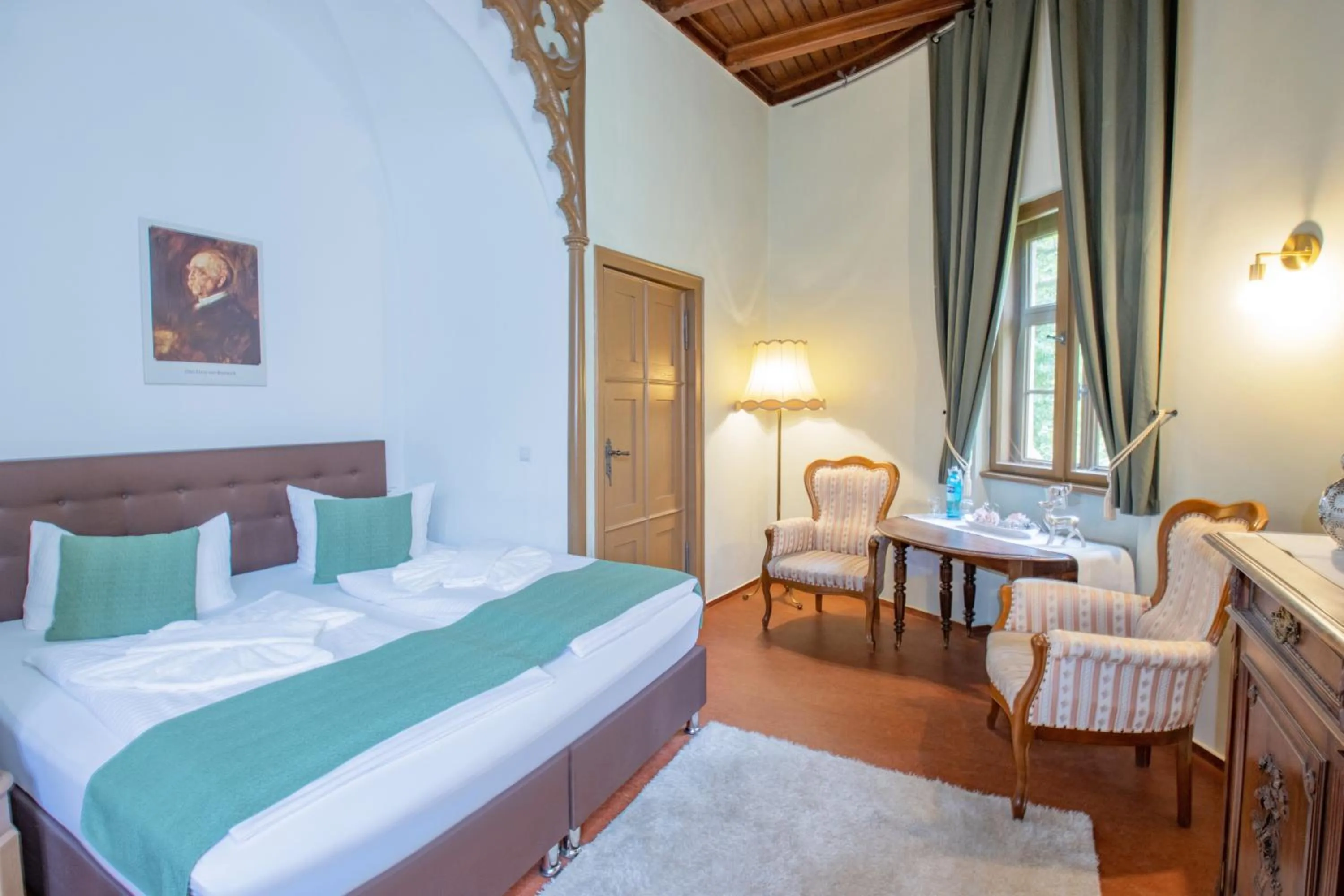 Photo of the whole room, Bed in Hotel Jagdschloss Letzlingen