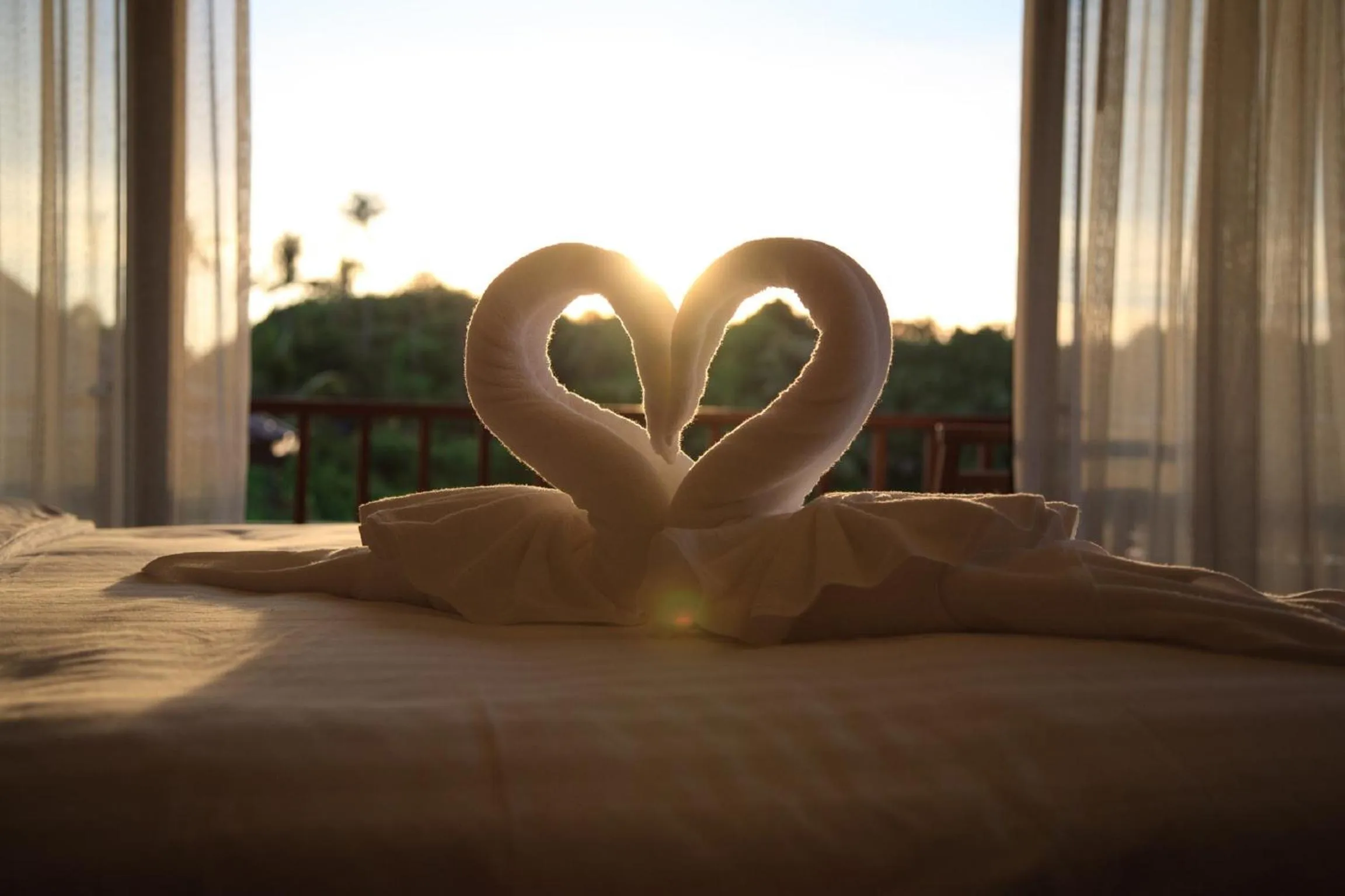 Bed in Islanda Resort Hotel