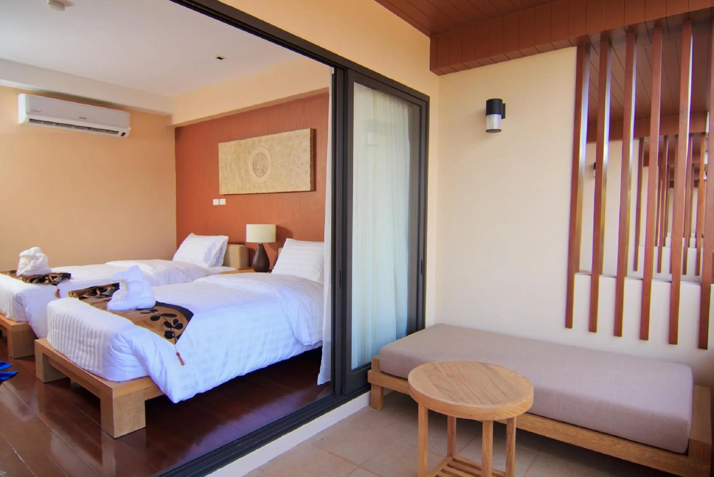Bedroom, Bed in Islanda Resort Hotel