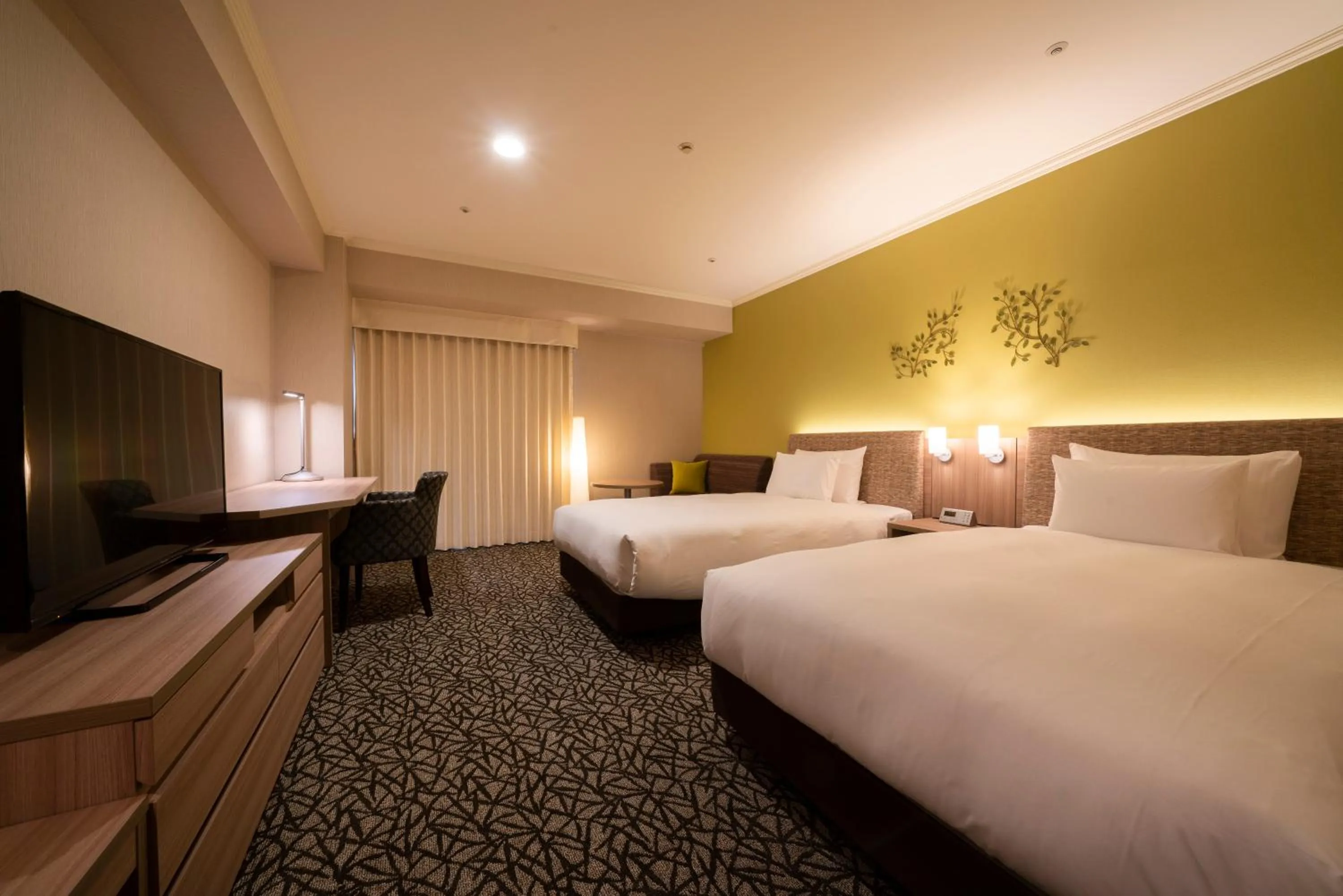 Photo of the whole room, Bed in Hotel Associa Toyohashi