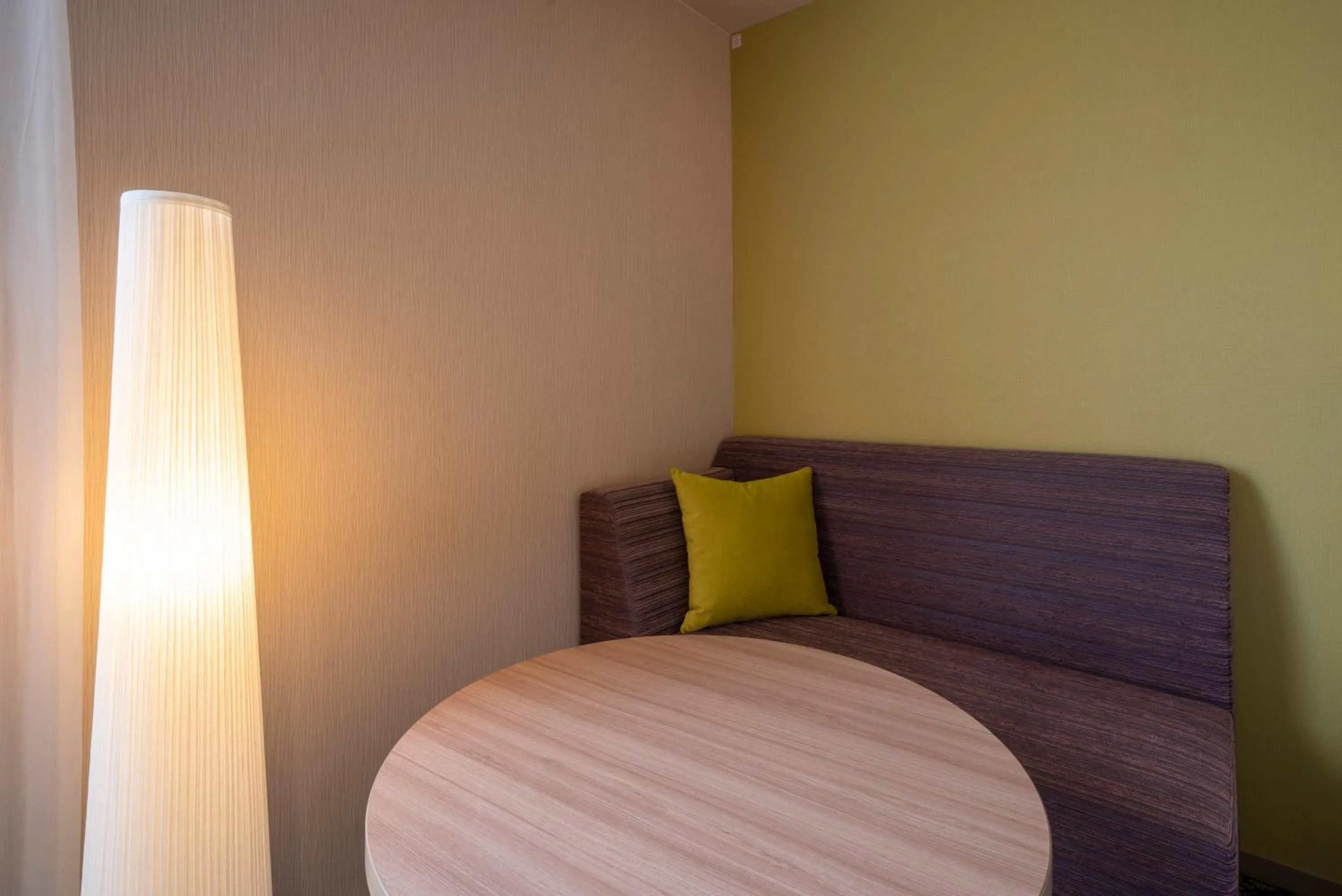 Photo of the whole room, Bed in Hotel Associa Toyohashi