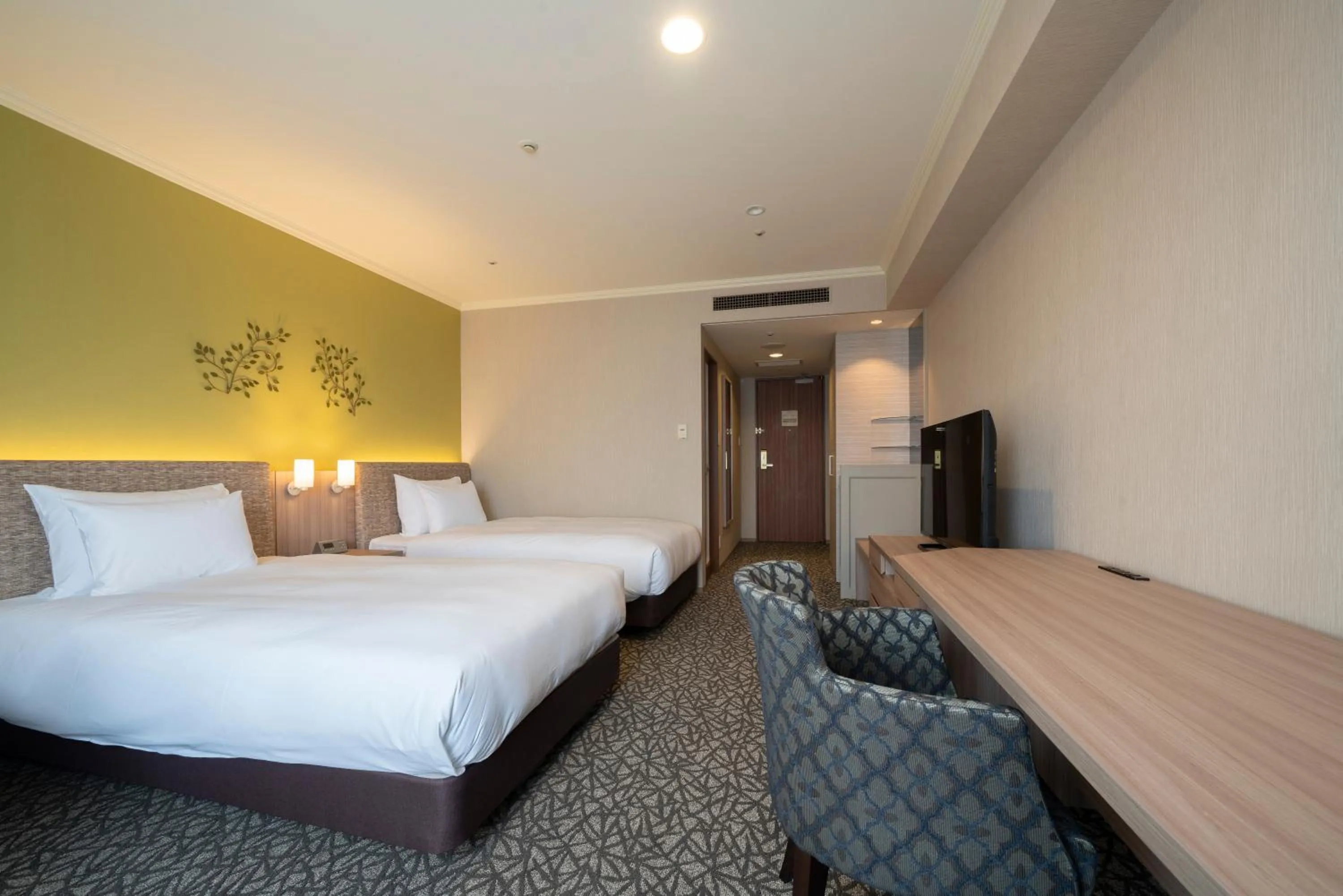 Photo of the whole room, Bed in Hotel Associa Toyohashi