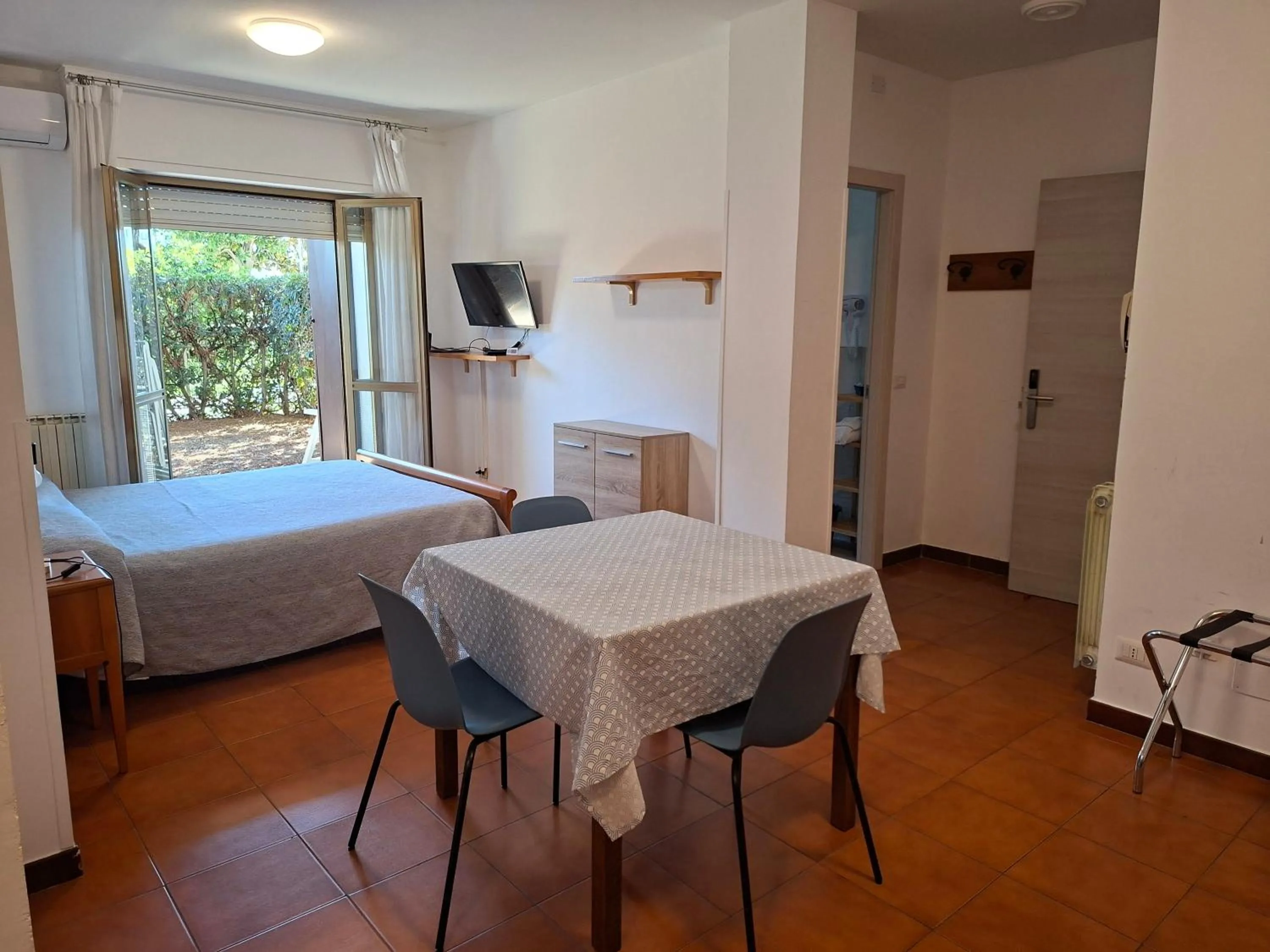 Living room, Bed in Residence Aurora Wellness & Spa