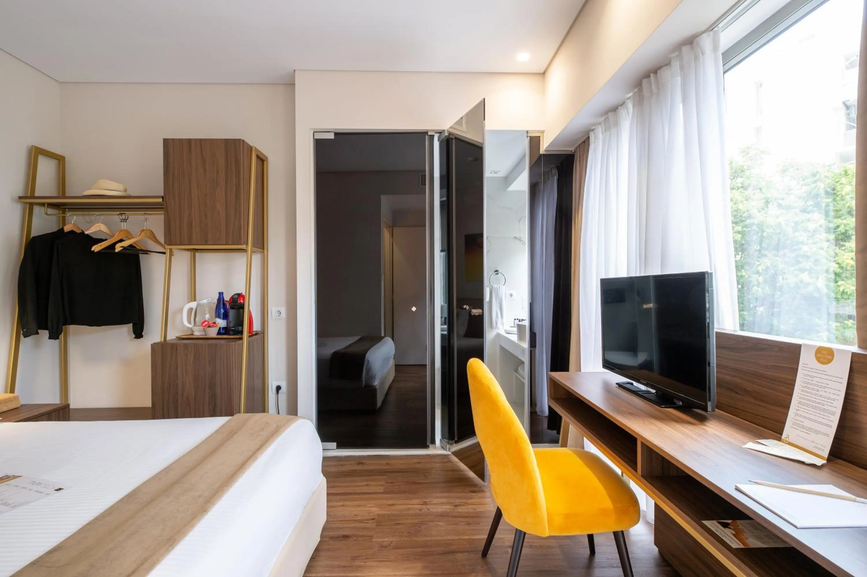 Photo of the whole room, Bed in B4B Athens Signature Hotel