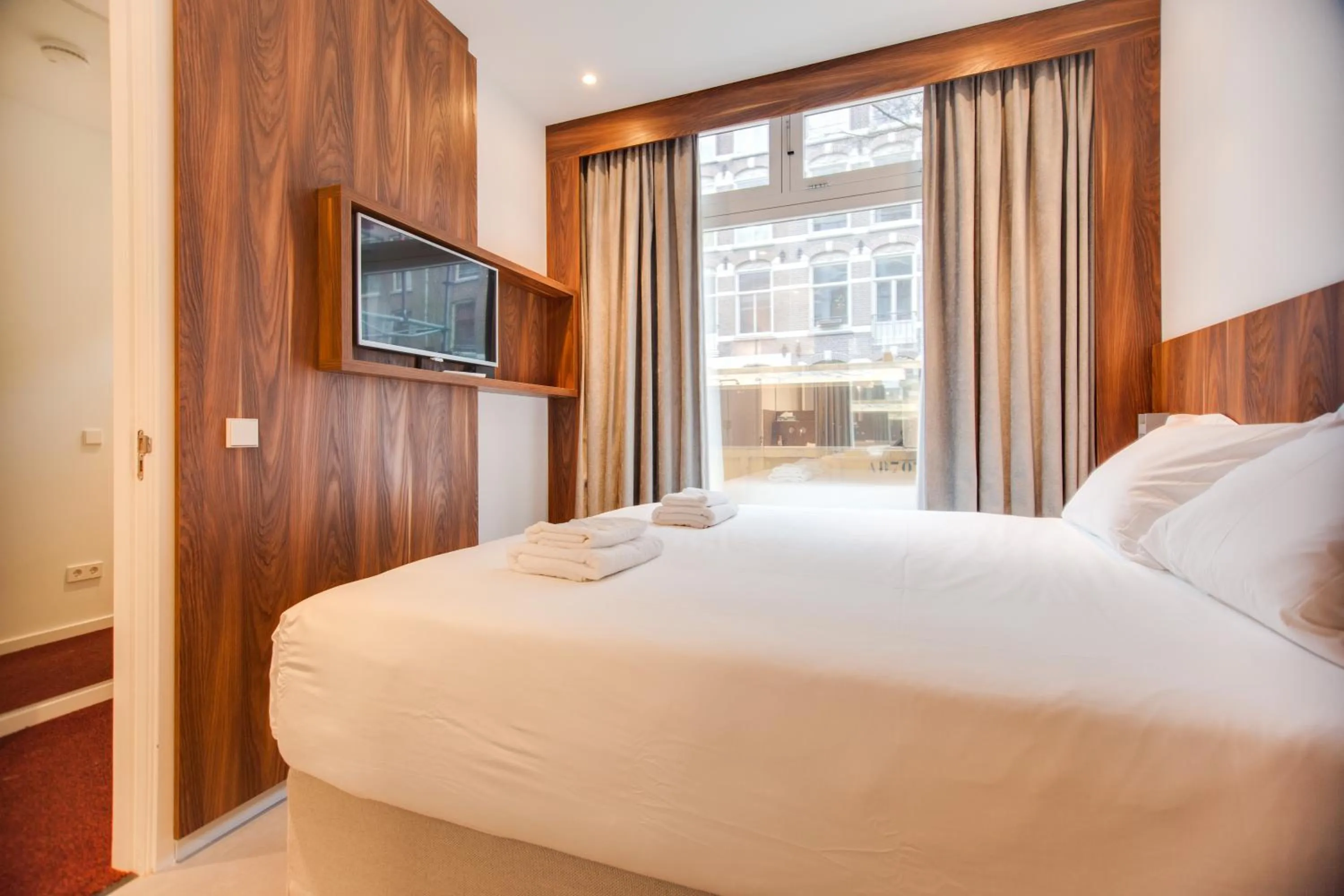 Bedroom, Bed in Het Kabinet