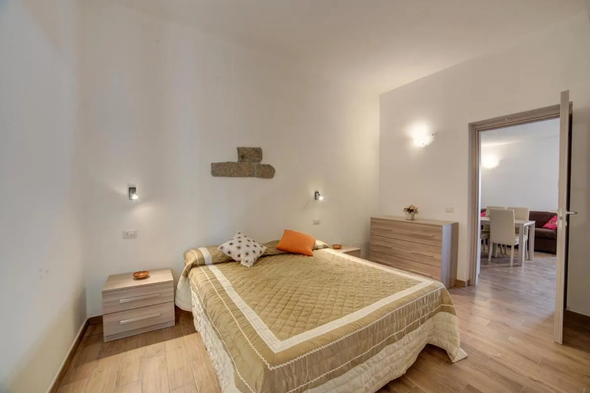 Bedroom, Bed in Olbia Domus Inn