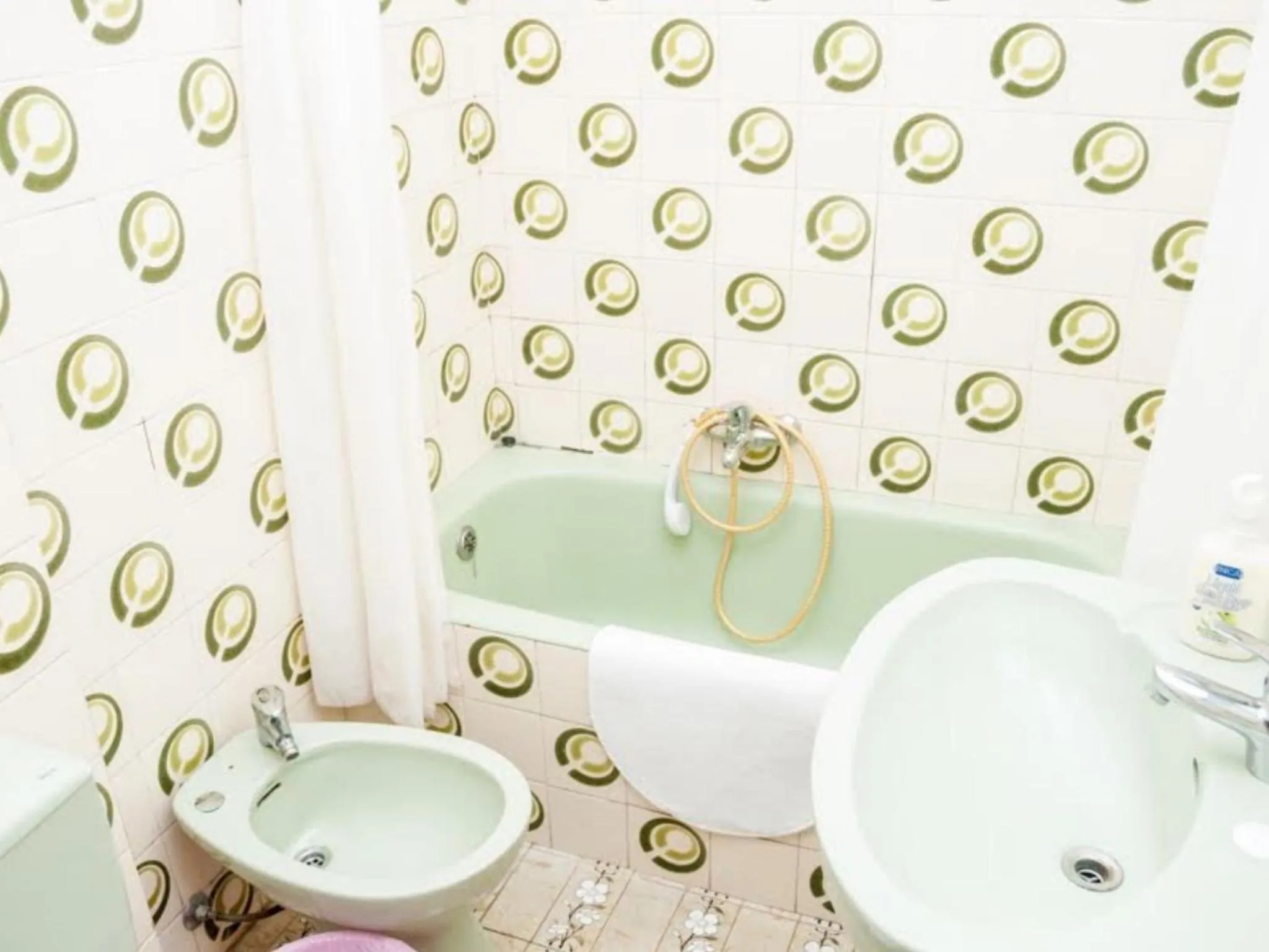 Bathroom in Pension Perez Montilla