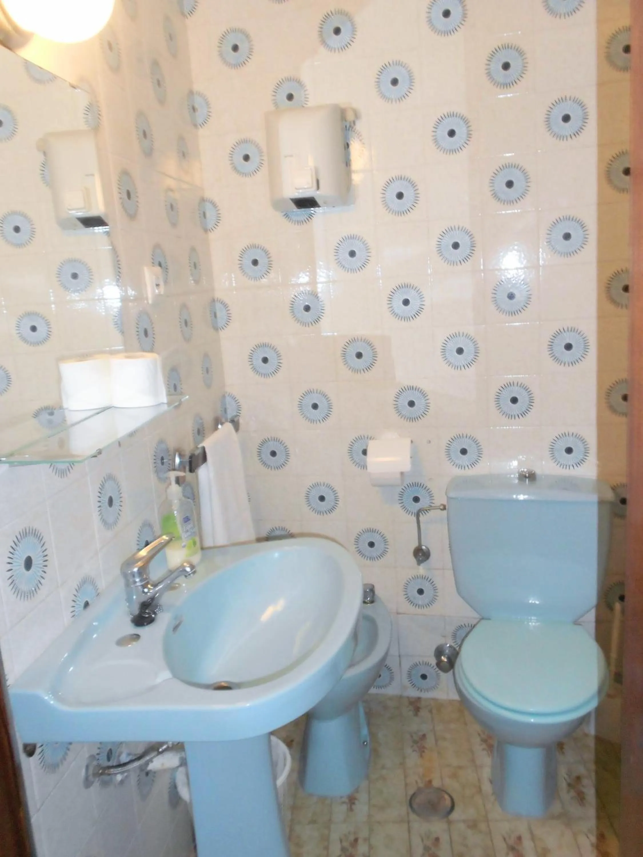 Bathroom in Pension Perez Montilla