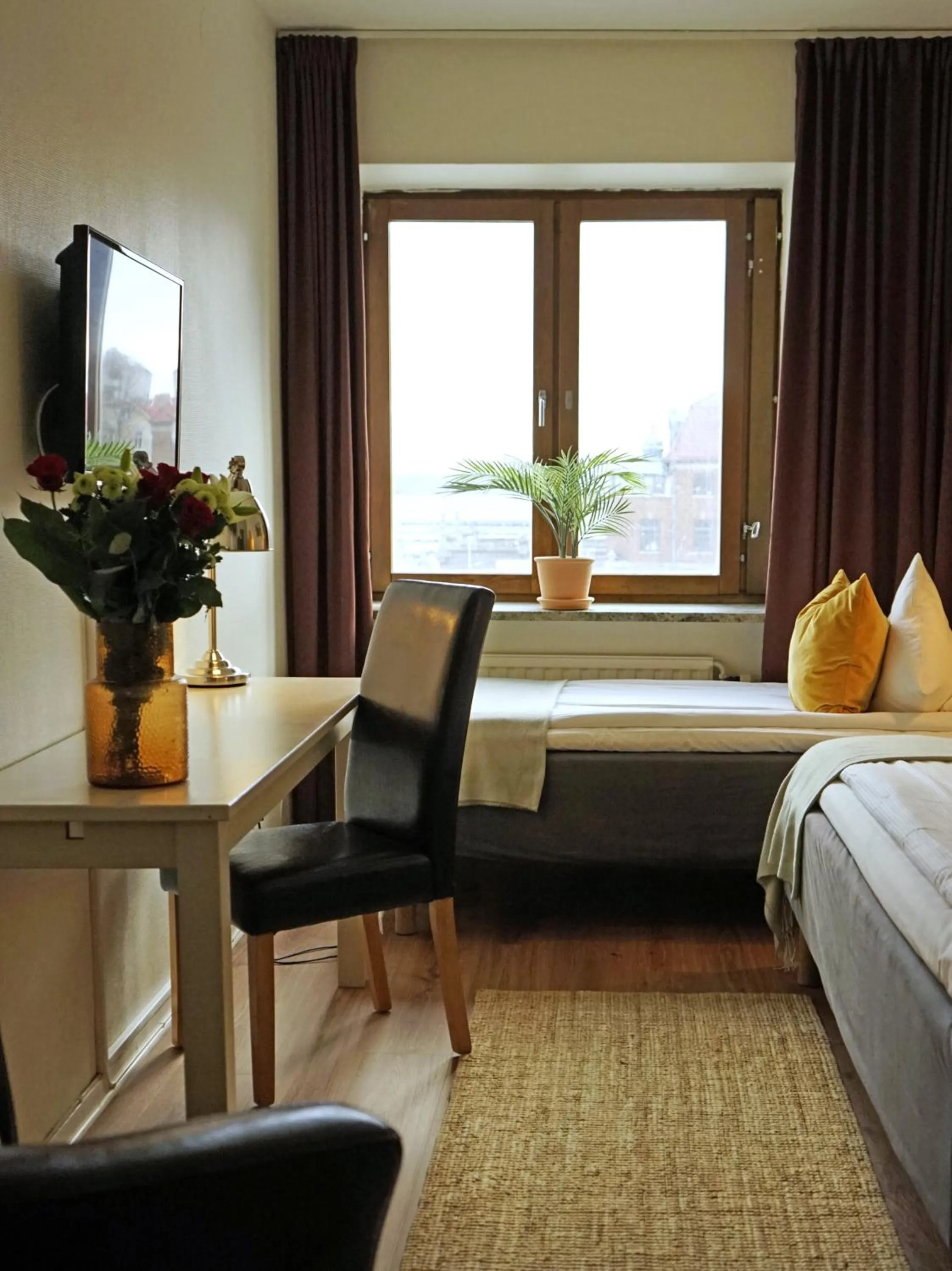 Photo of the whole room, Bed in Hotel Lysekil