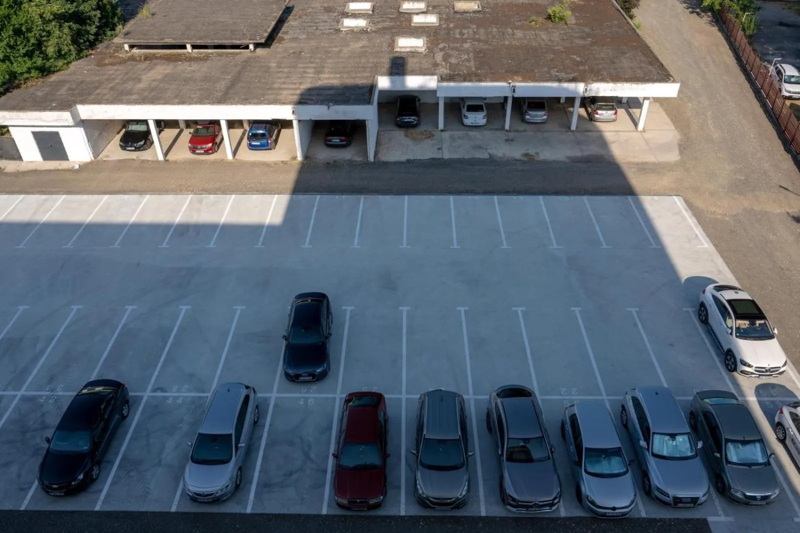 Parking in Hotel Coral