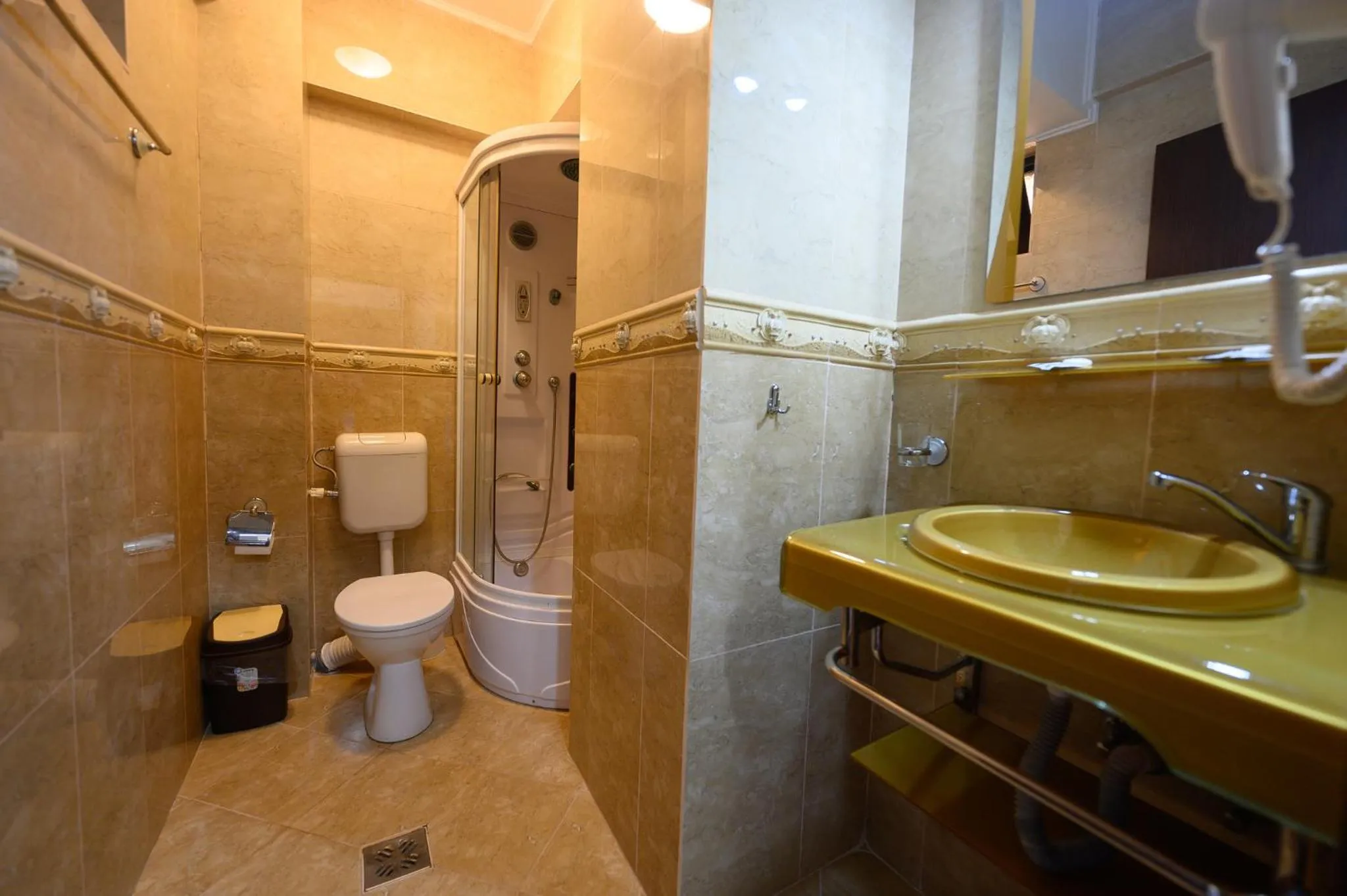 Bathroom in Hotel Coral