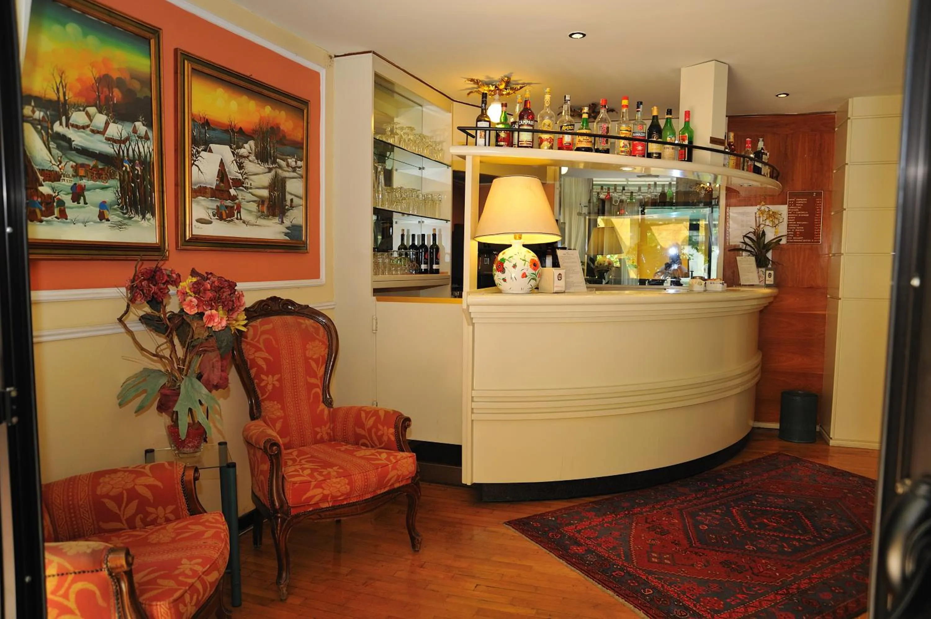 Communal lounge/ TV room in Hotel Salus