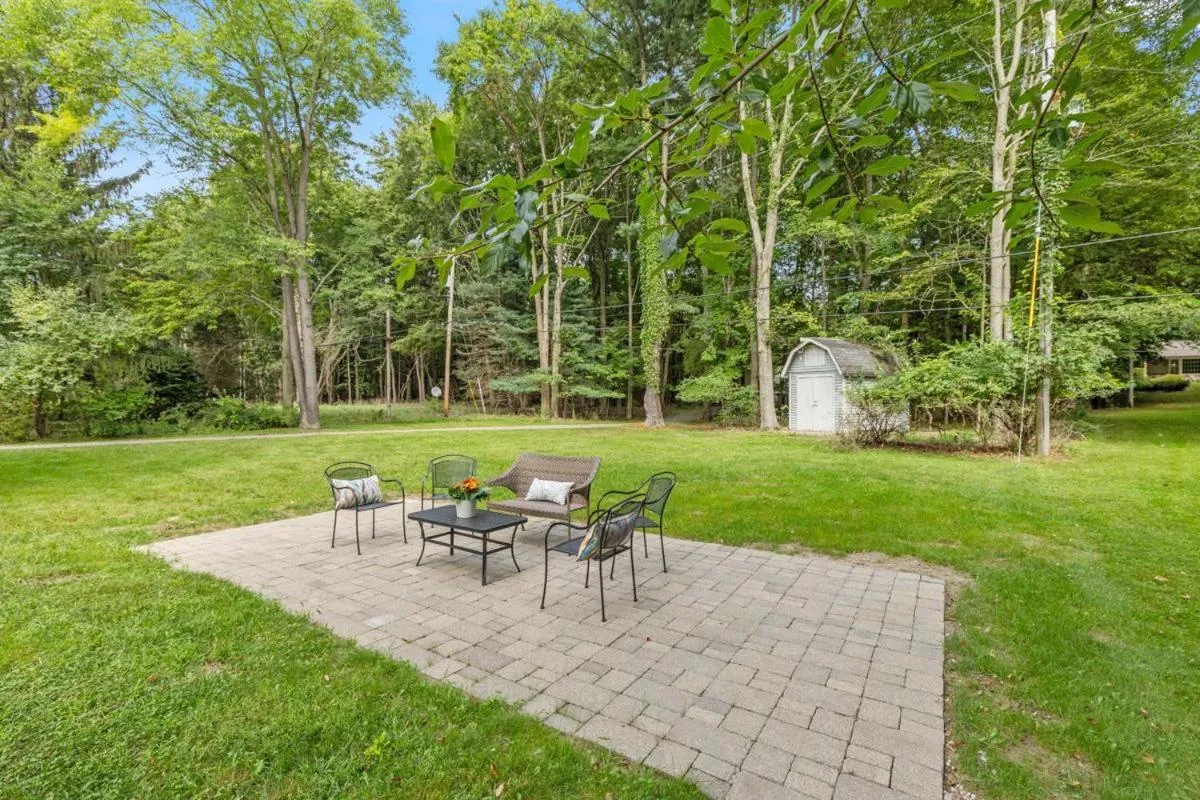 Other in 100 private beach frontage on LK MI Hot tub