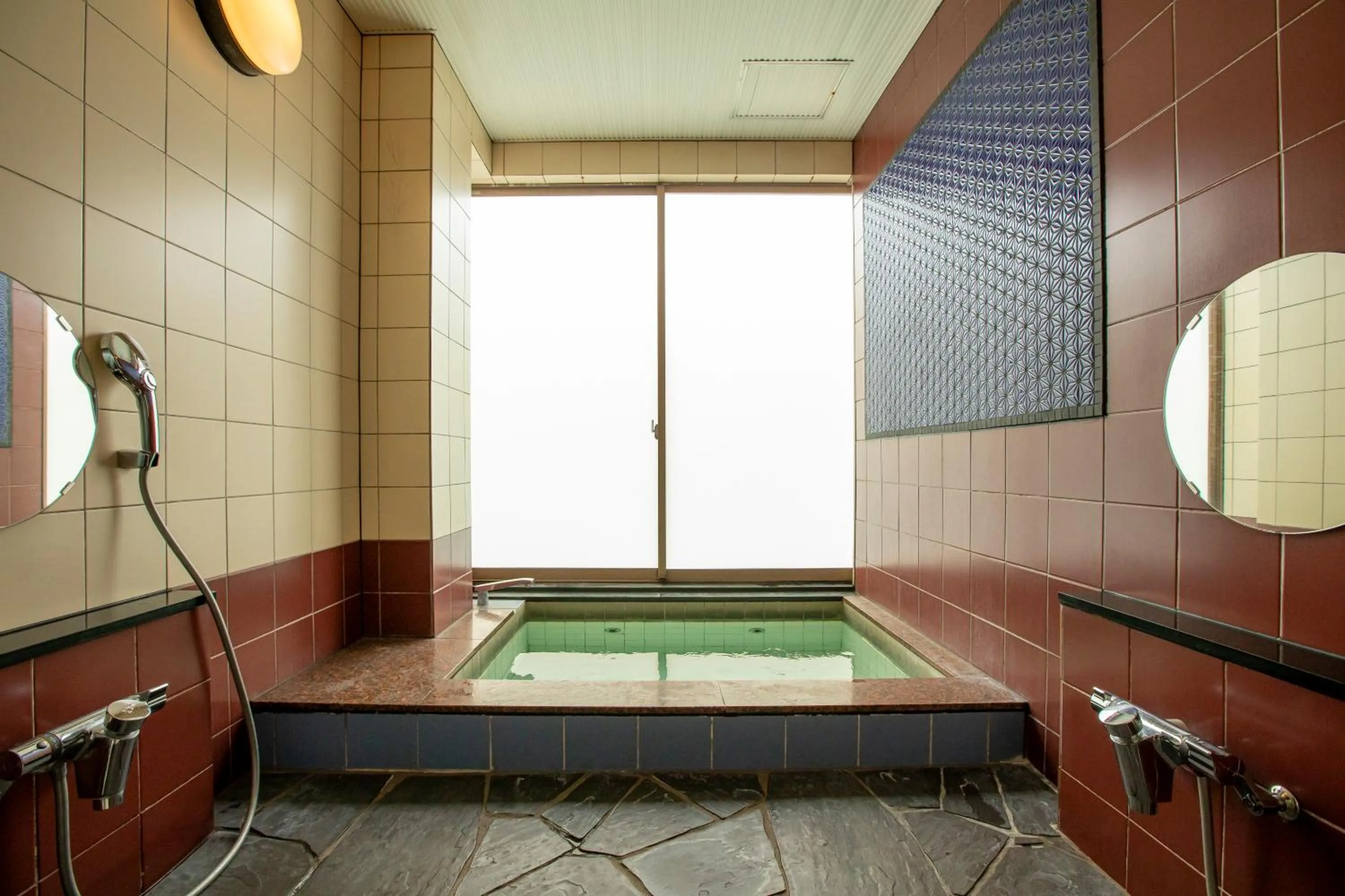 Public Bath in Hotel Claire Higasa