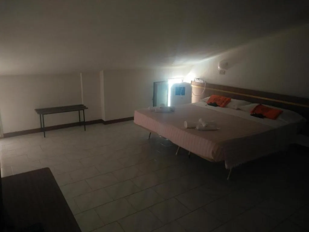 Bedroom, Bed in Hotel Peonia