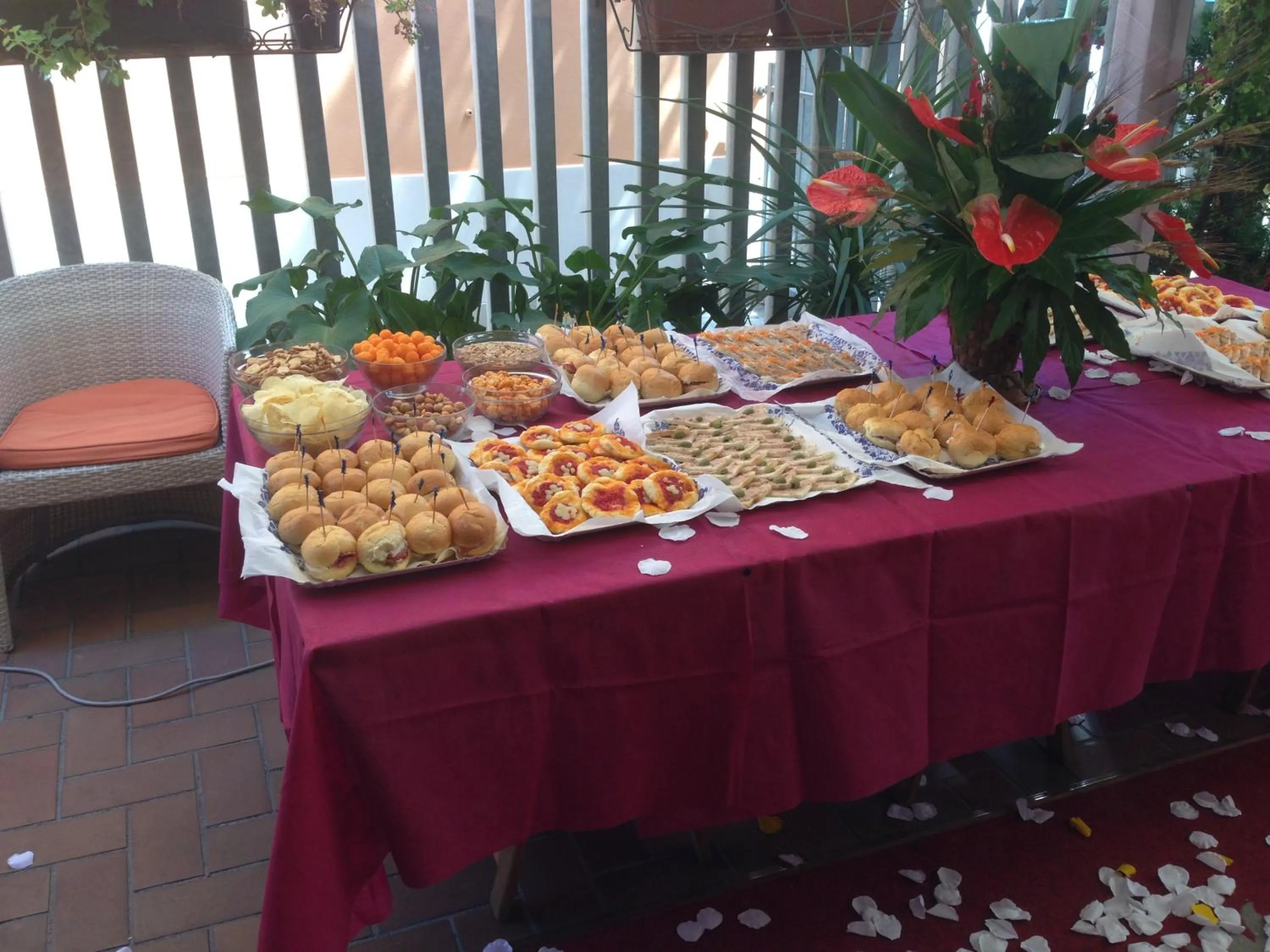 Food in Hotel Peonia