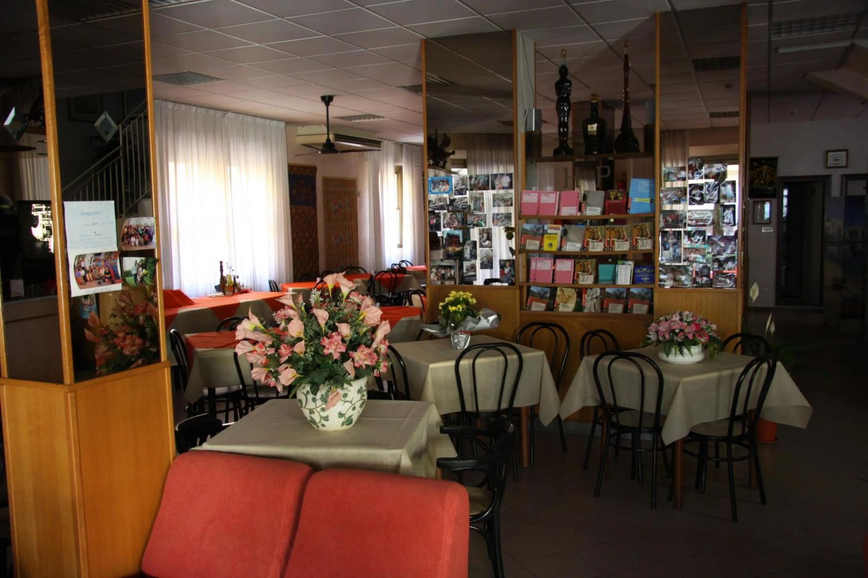 Facade/entrance in Hotel Peonia