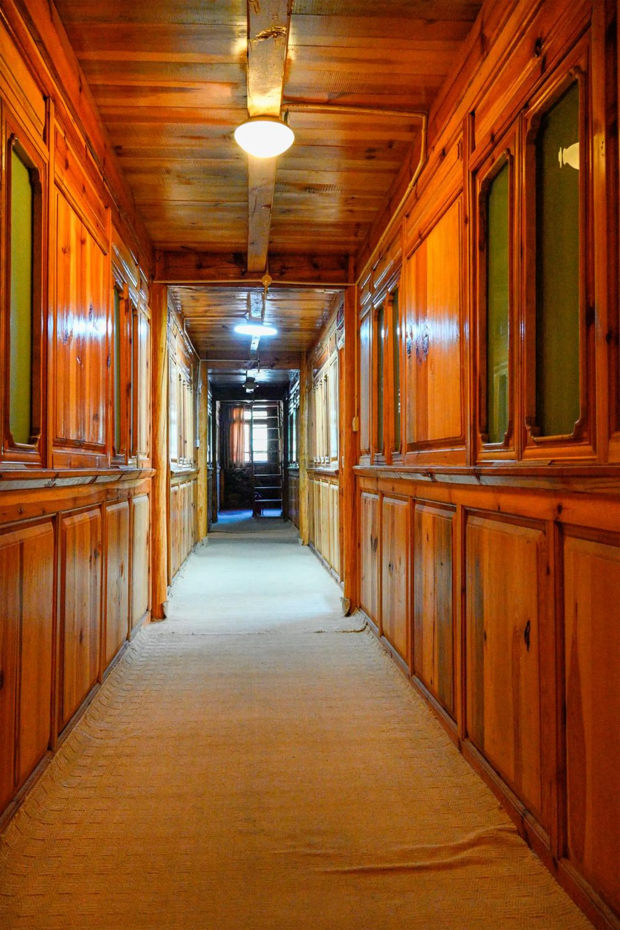 Property building in Tiger Leaping Gorge Sean’s Spring Guesthouse