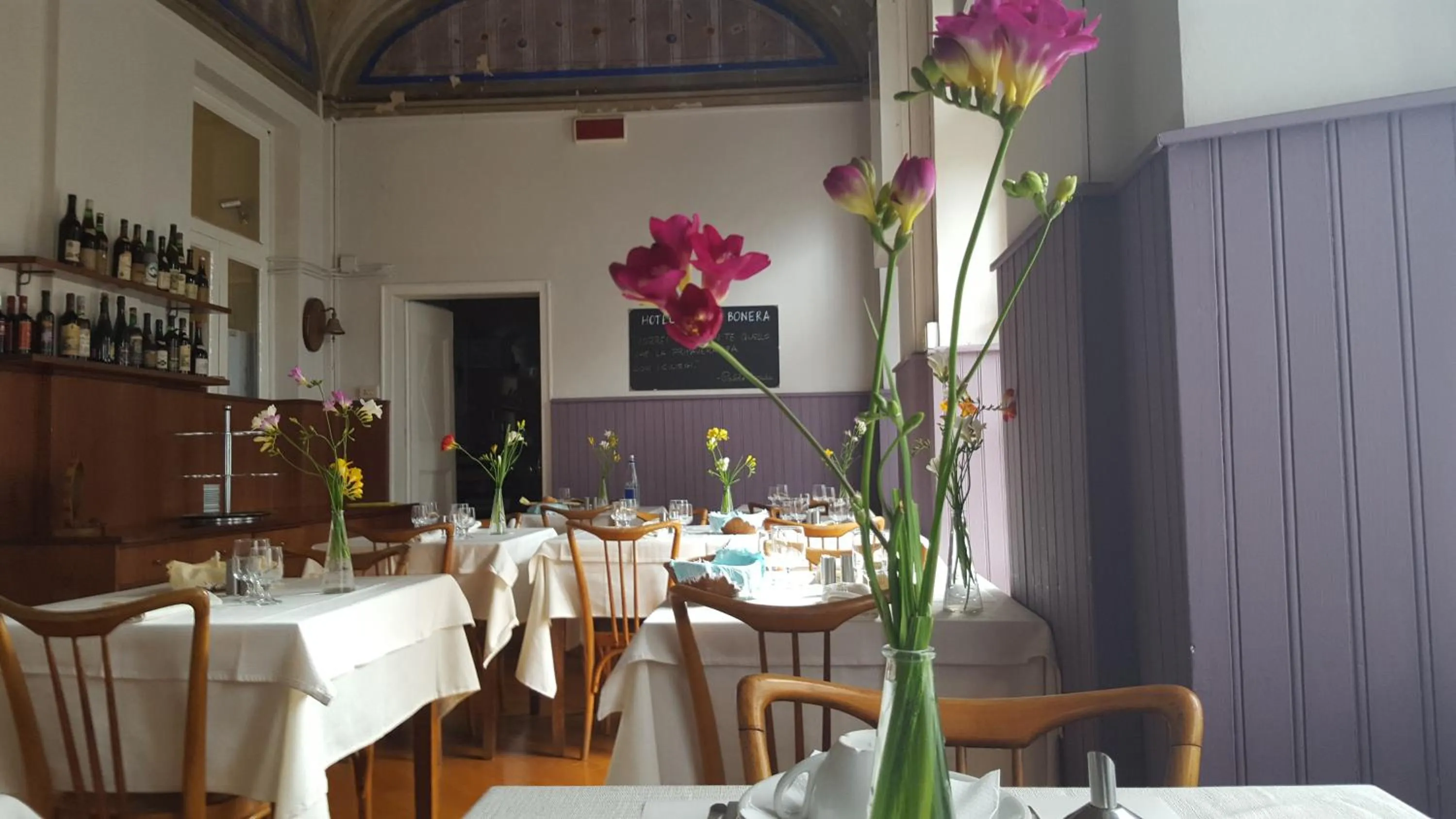 Restaurant/places to eat in Hotel Villa Bonera