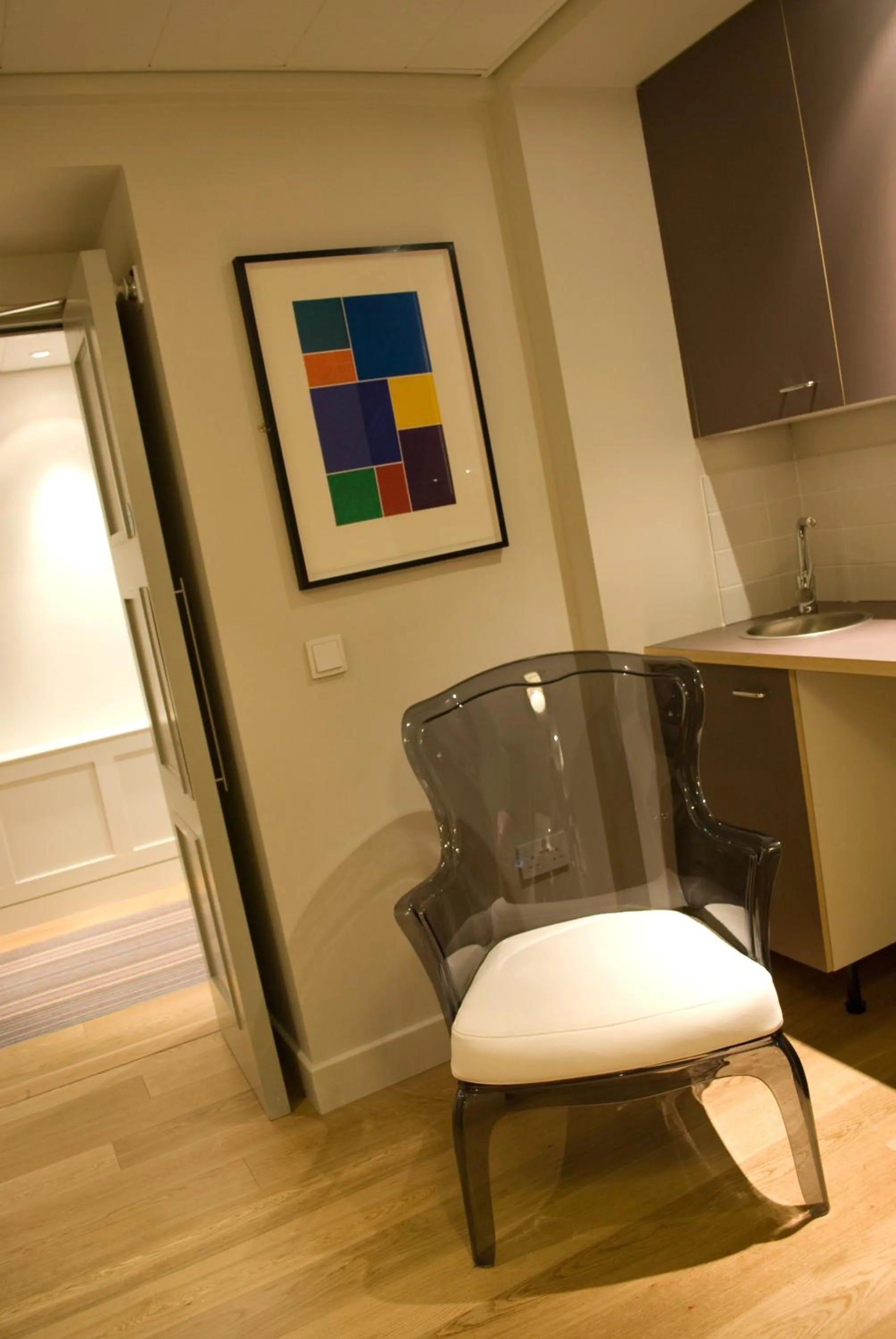 Decorative detail, Bathroom in Grasshopper Hotel Glasgow