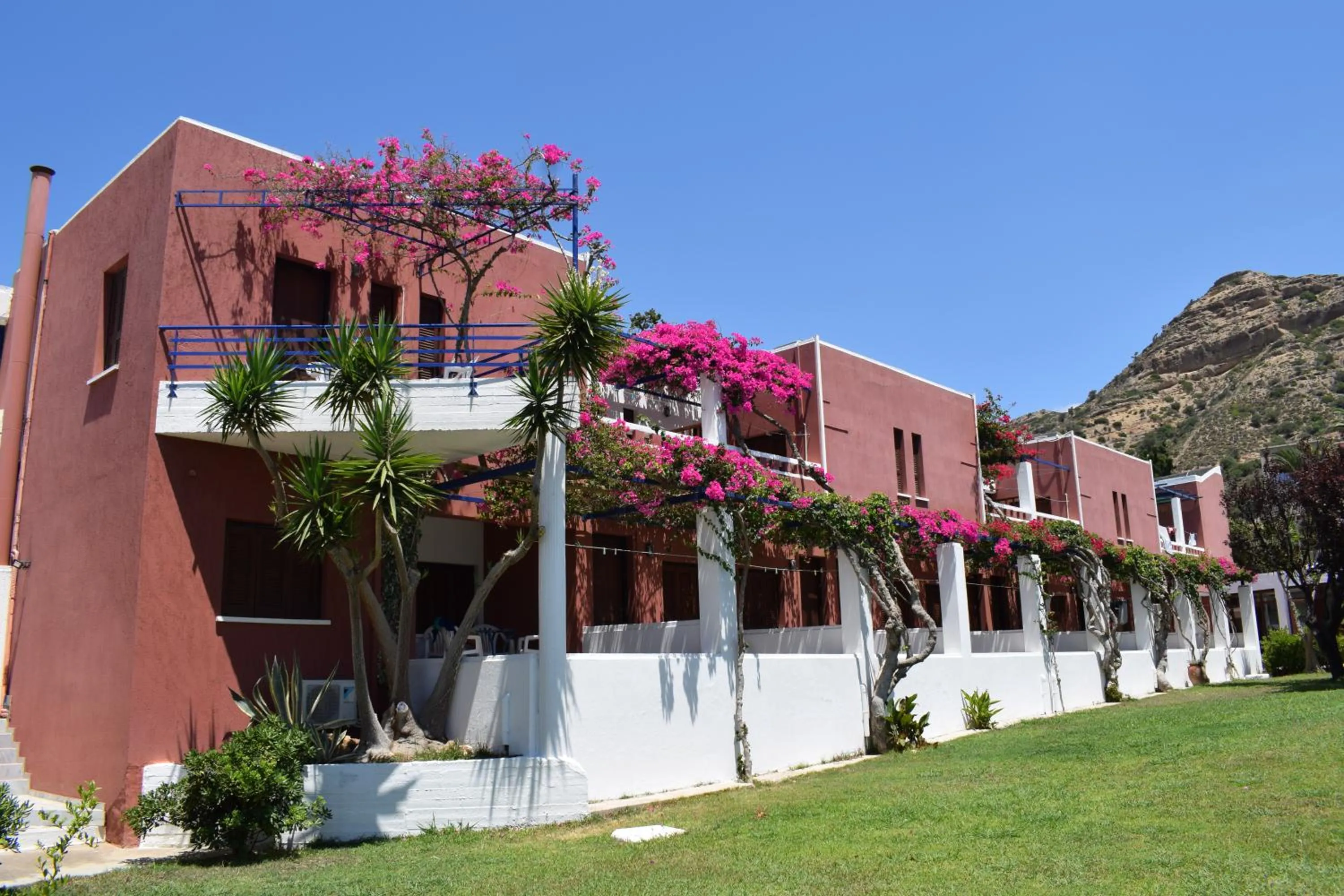 Property building in Porto Galini