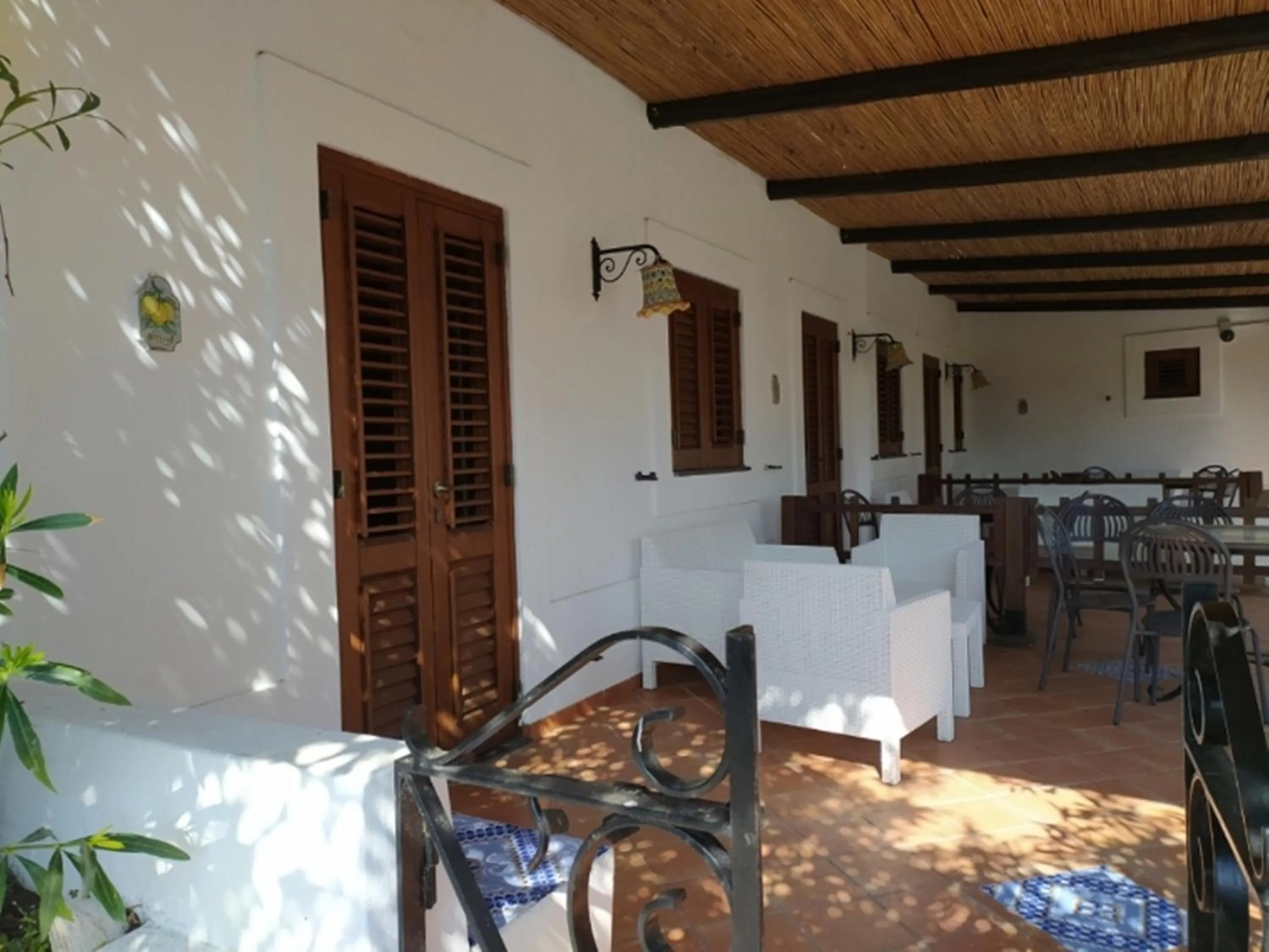 Facade/entrance in Pedra Residence