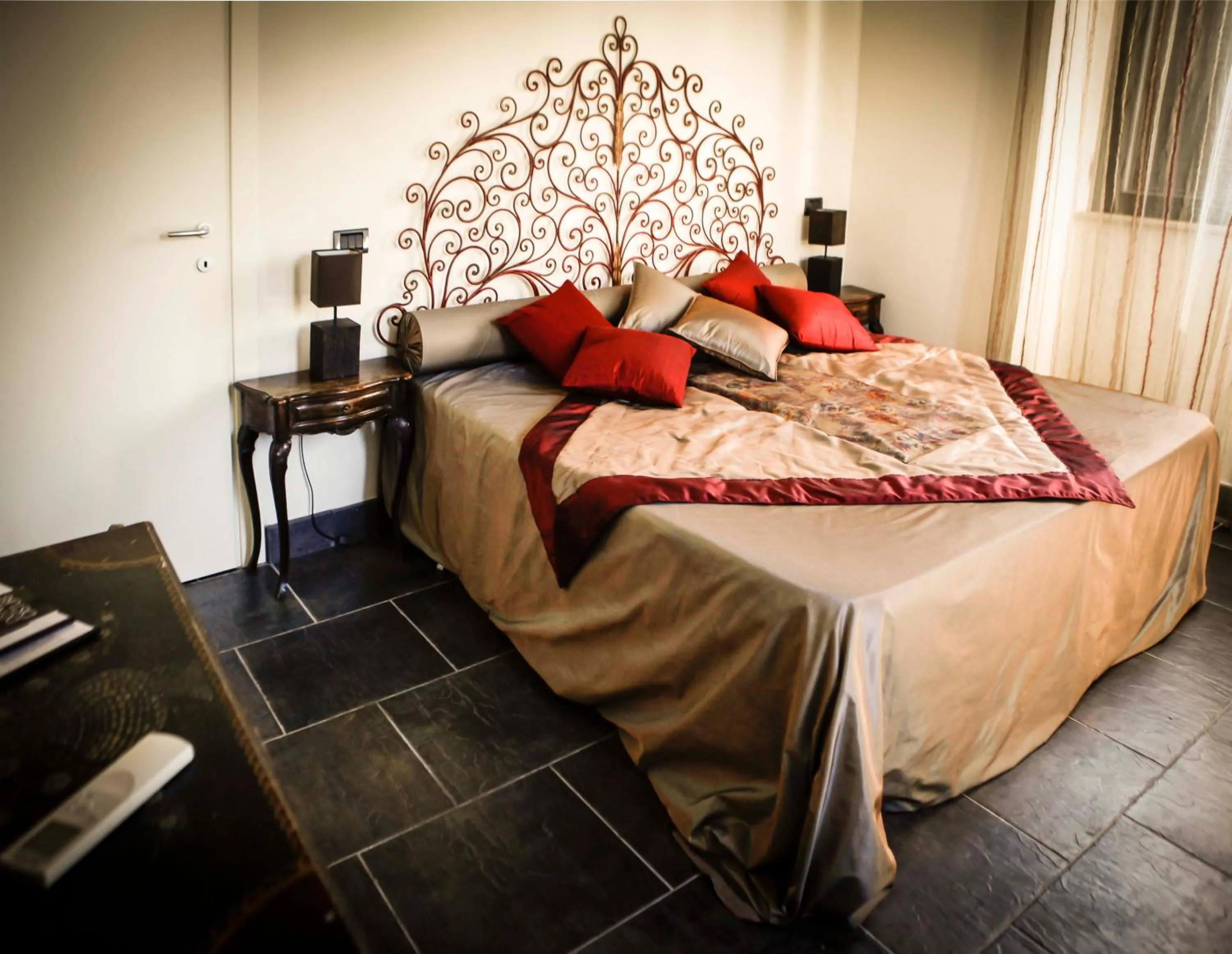 Photo of the whole room, Bed in Borgo Antico XIX sec.