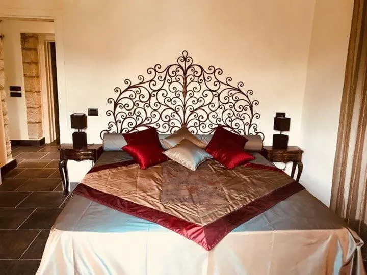 Photo of the whole room, Bed in Borgo Antico XIX sec.