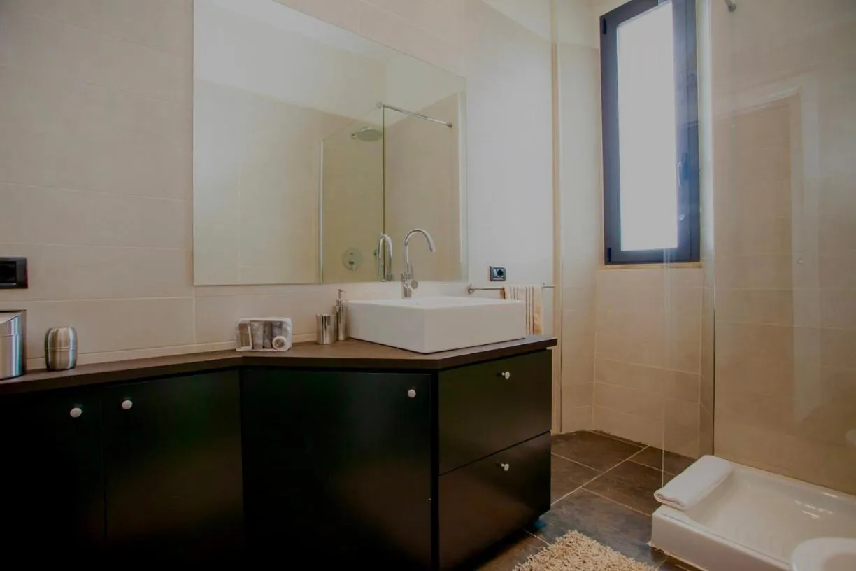 Bathroom in Borgo Antico XIX sec.