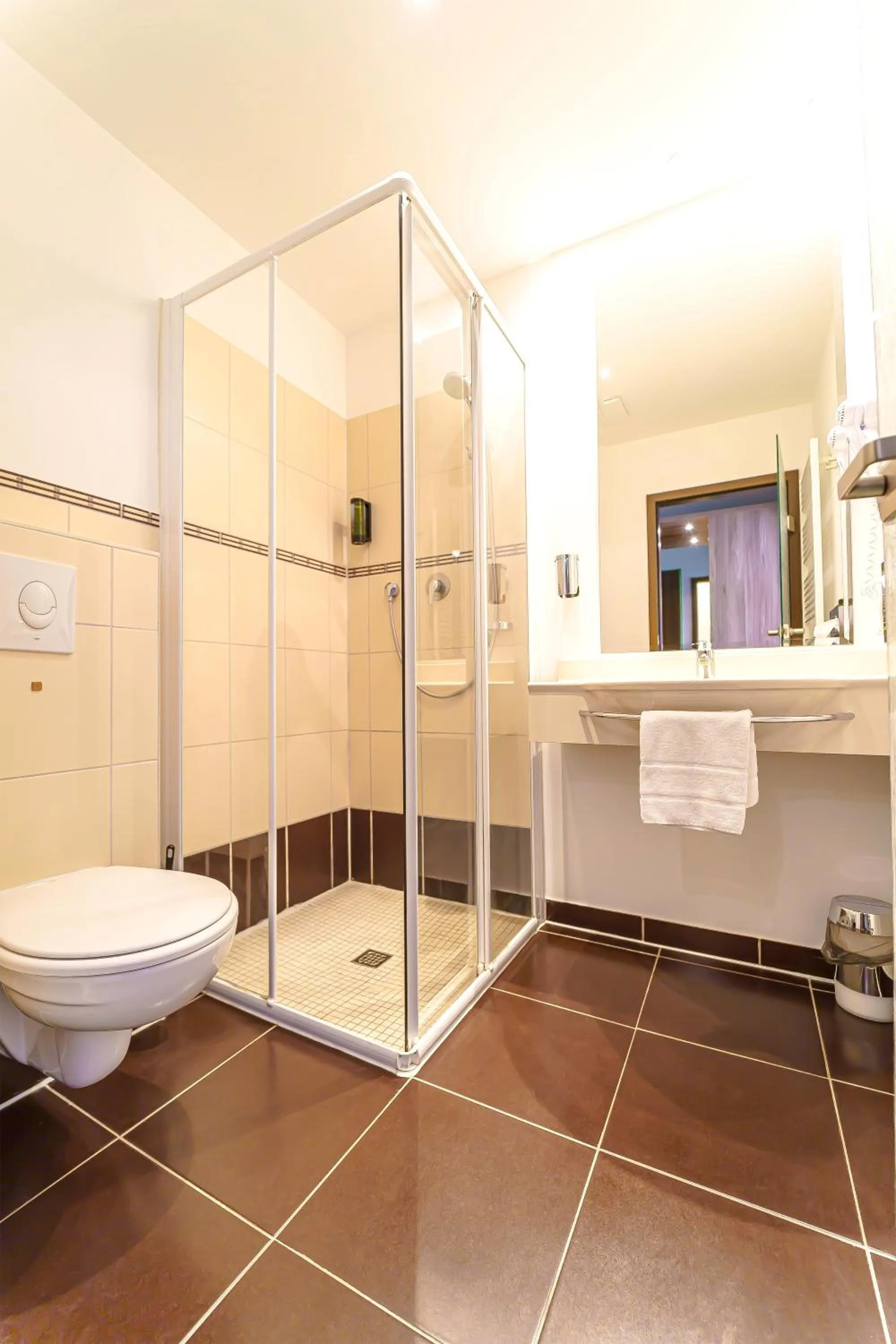 Shower in Einklang - Dein Hotel am Südhorn