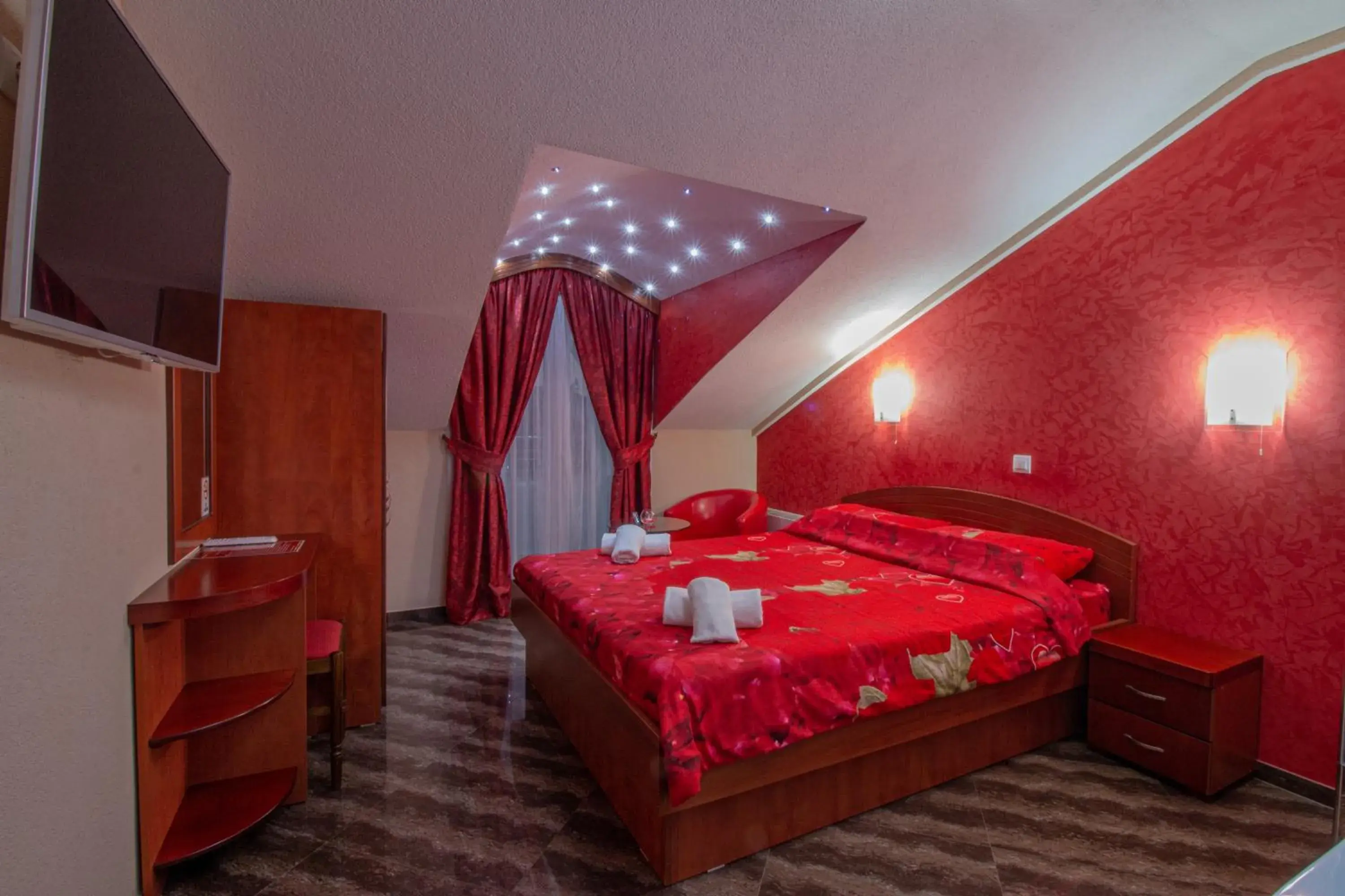 Two-Bedroom Apartment with Balcony in Villa Dislievski Two-Bedroom Apartment with Balcony in Villa Dislievski