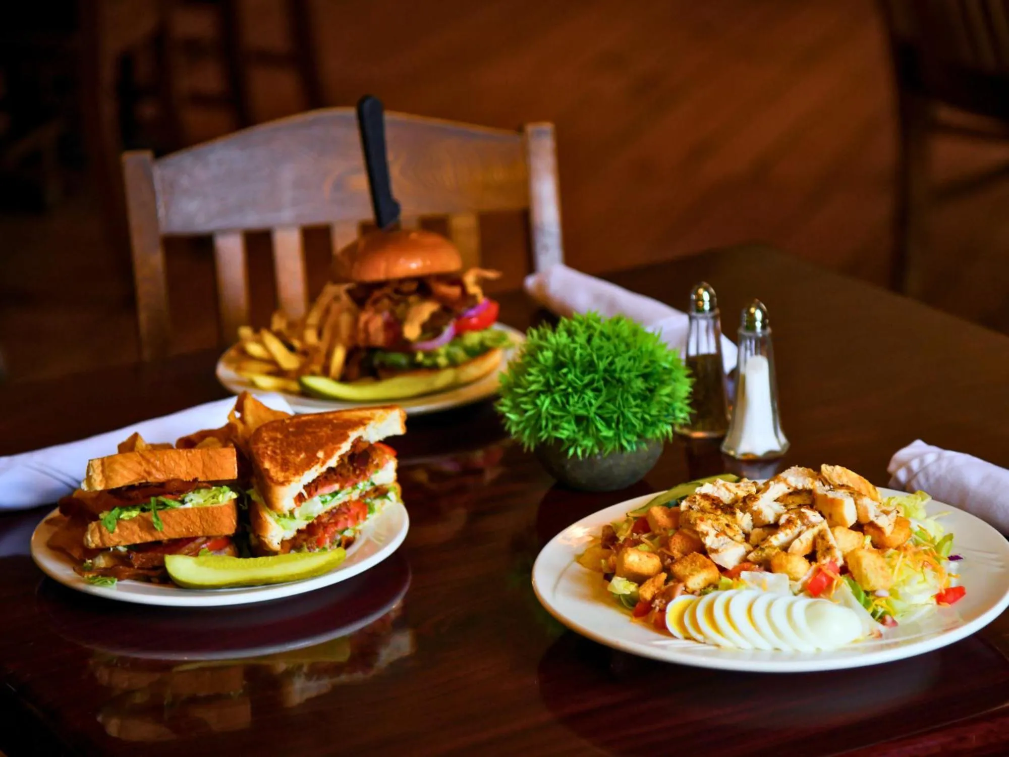 Restaurant/places to eat in Potawatomi Inn & Cabins