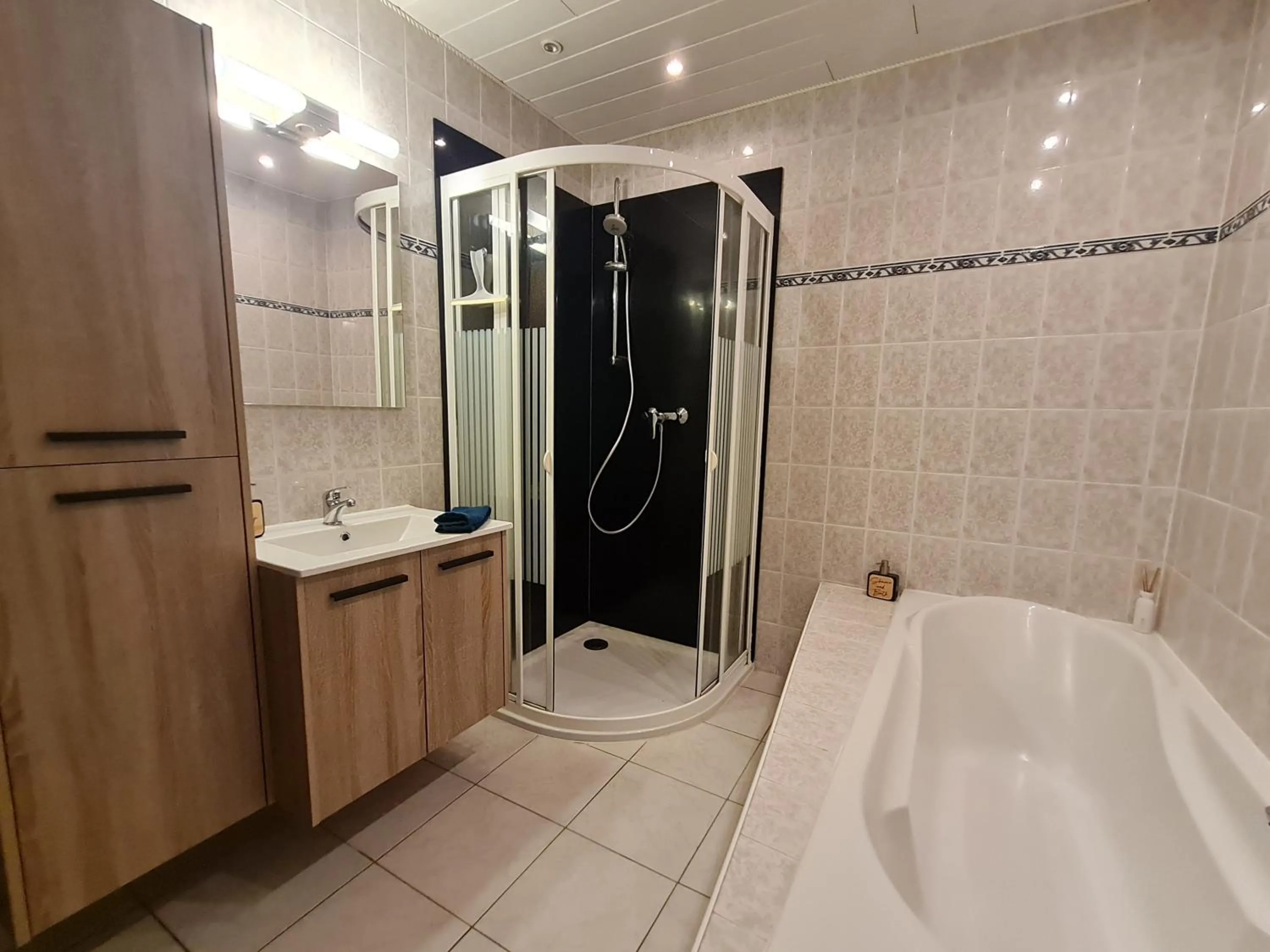 Shower in Gasthuis In't Stad