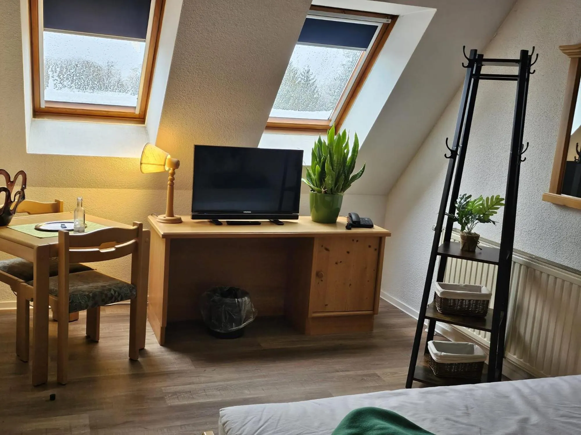 Photo of the whole room, Bed in Landhotel "Zum ersten Siedler"