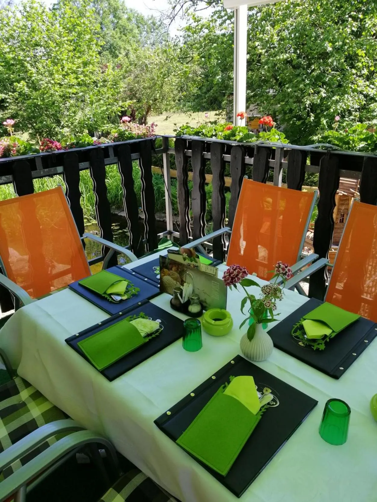 Restaurant/places to eat in Landhotel "Zum ersten Siedler"