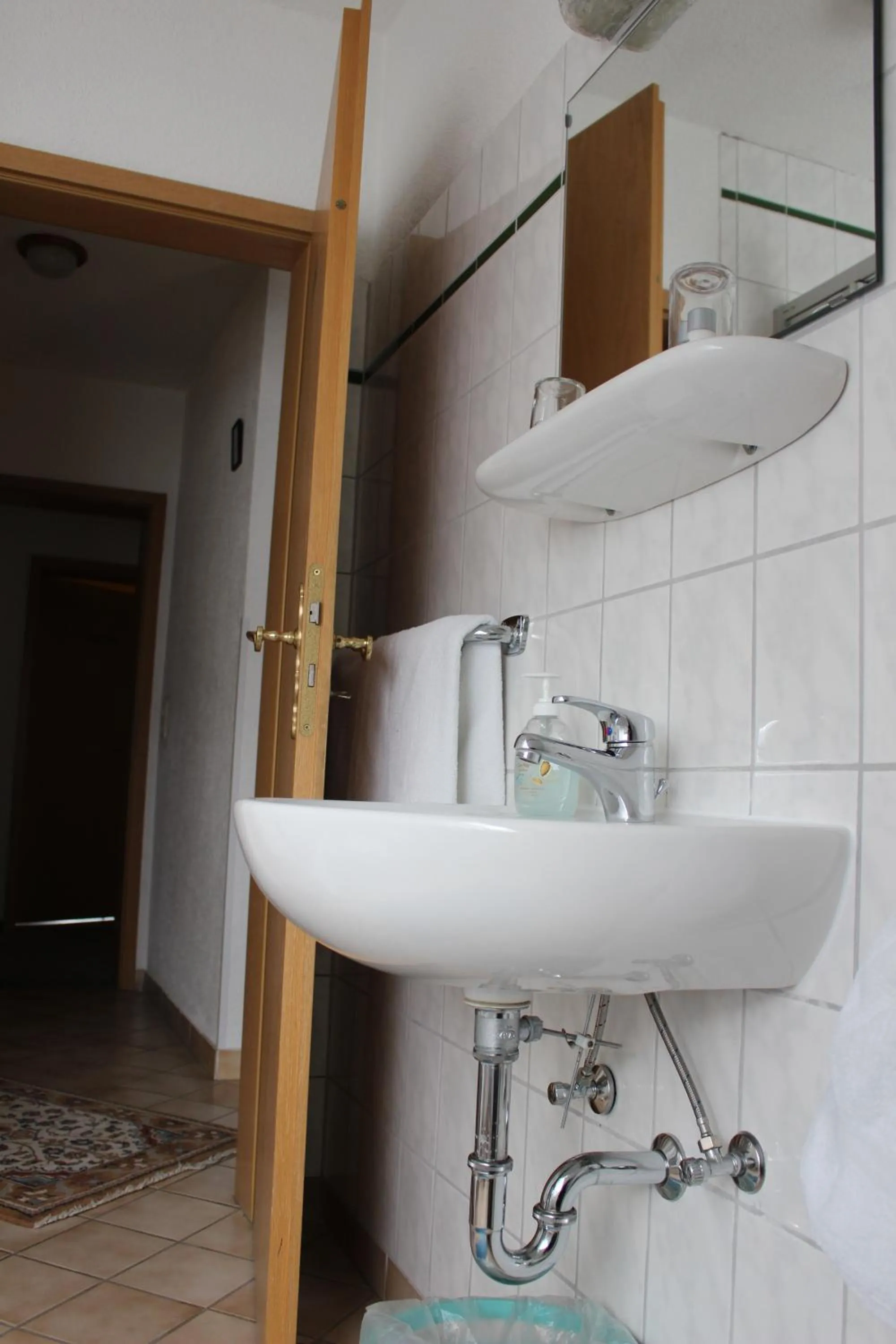 Bathroom in Landhotel "Zum ersten Siedler"