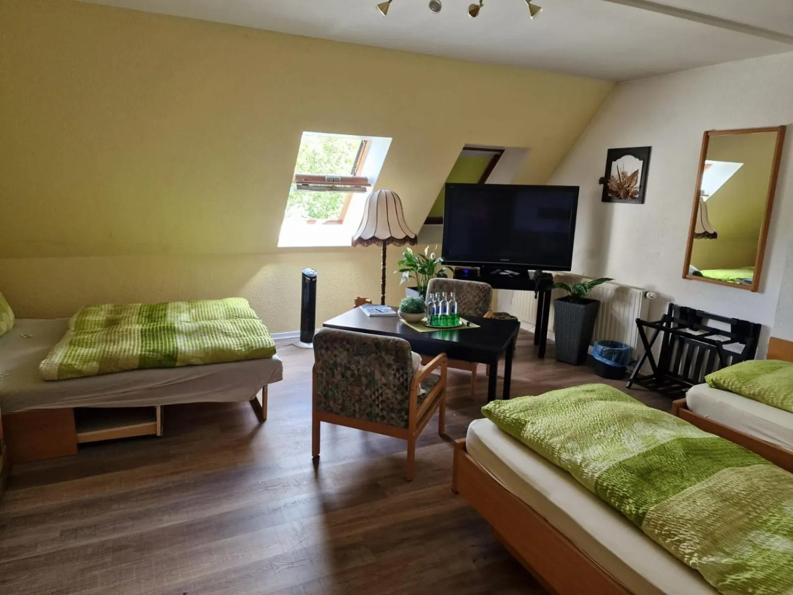 Family, Bed in Landhotel "Zum ersten Siedler"