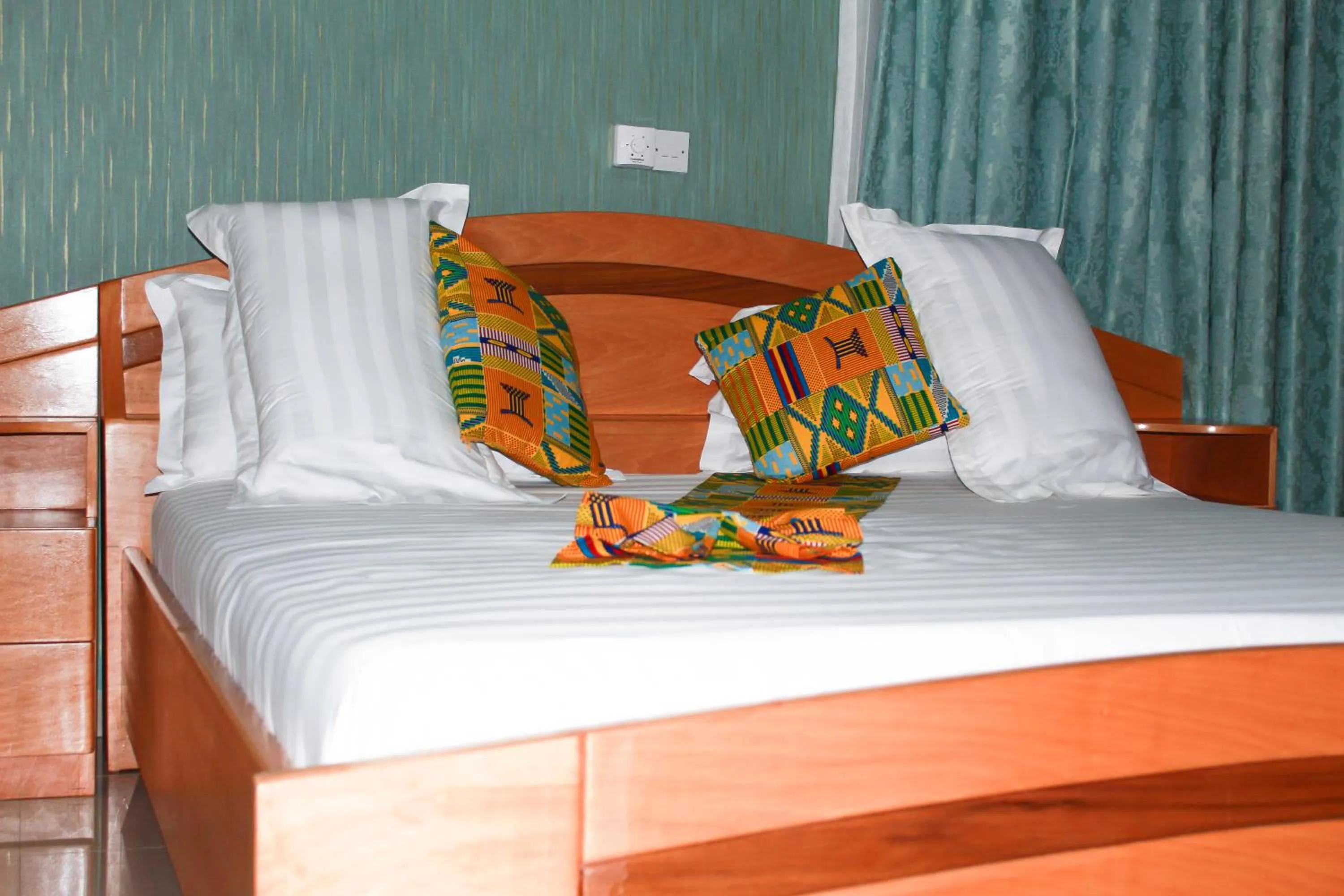 Bed in Exotic Palace Hotel