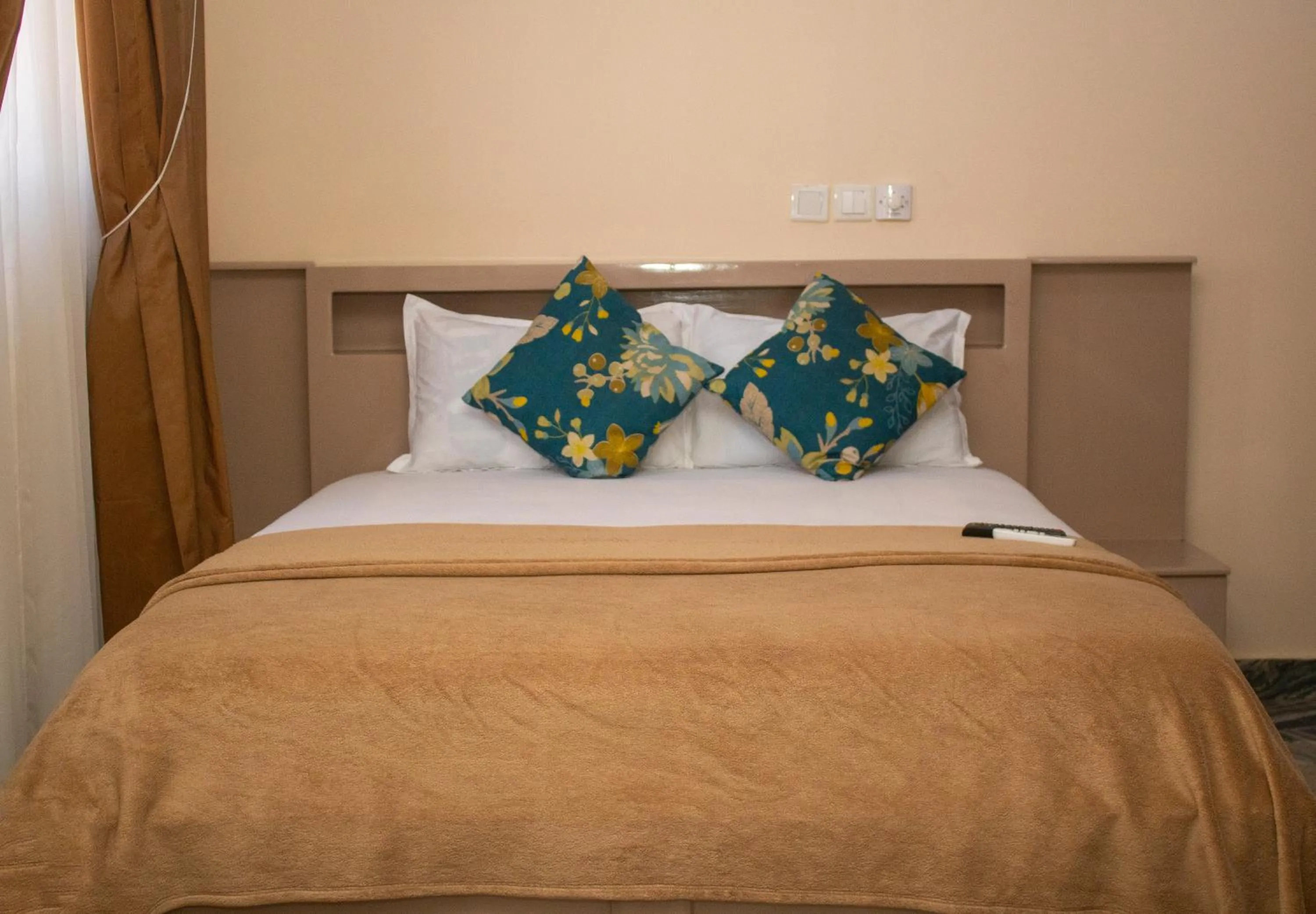 Bed in Exotic Palace Hotel