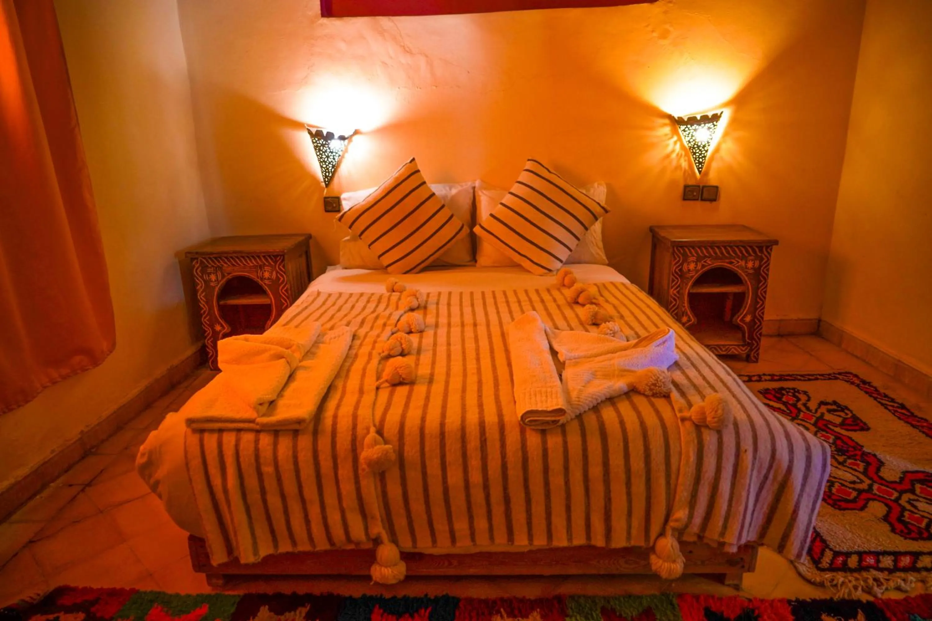Bed in Kasbah Erg Chebbi