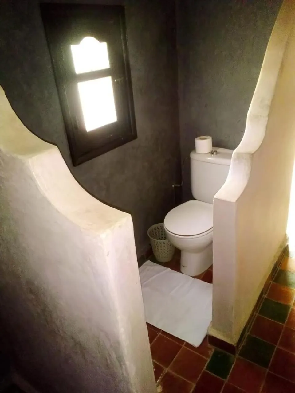 Toilet in Kasbah Erg Chebbi