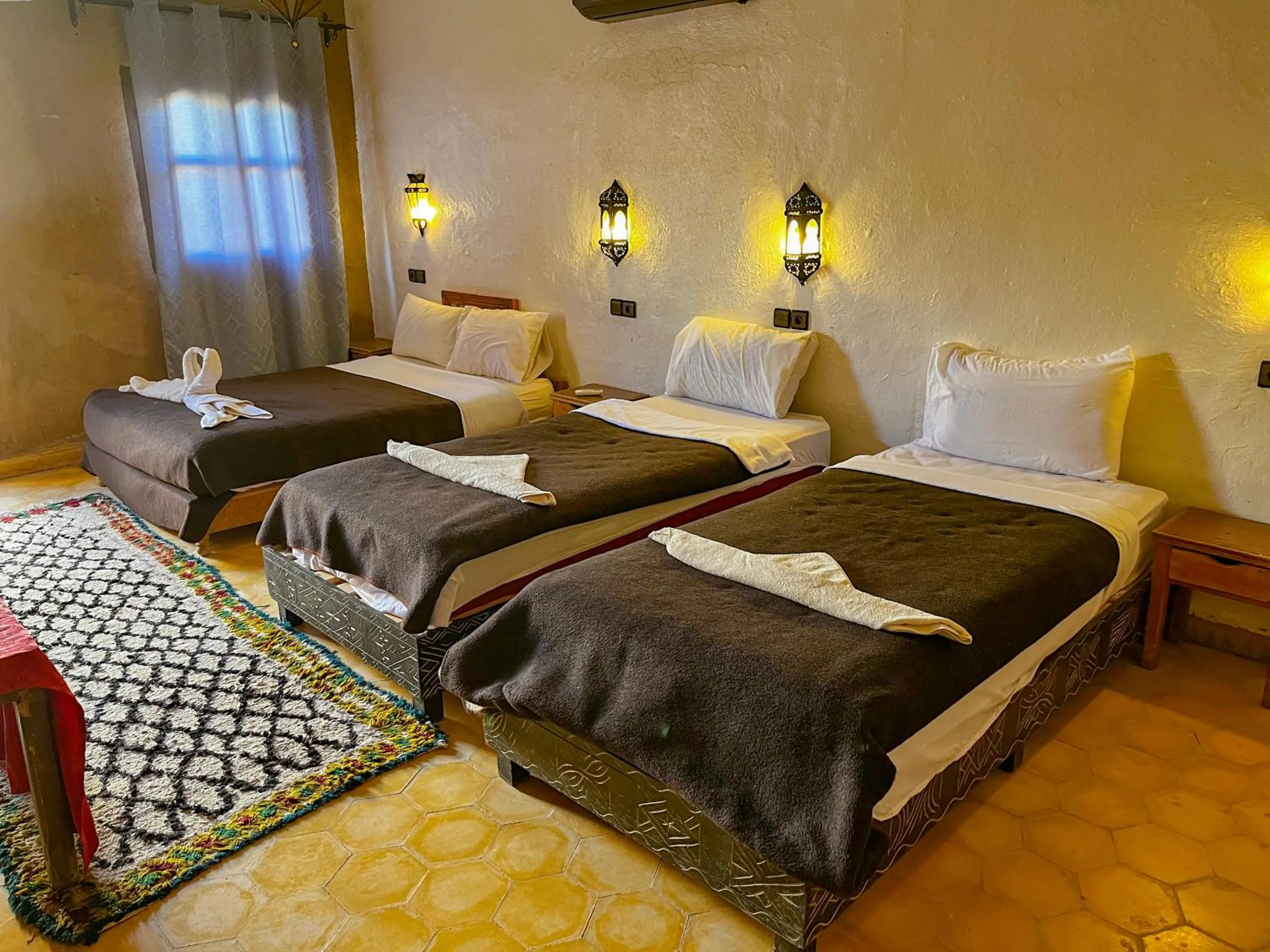 Bed in Kasbah Erg Chebbi