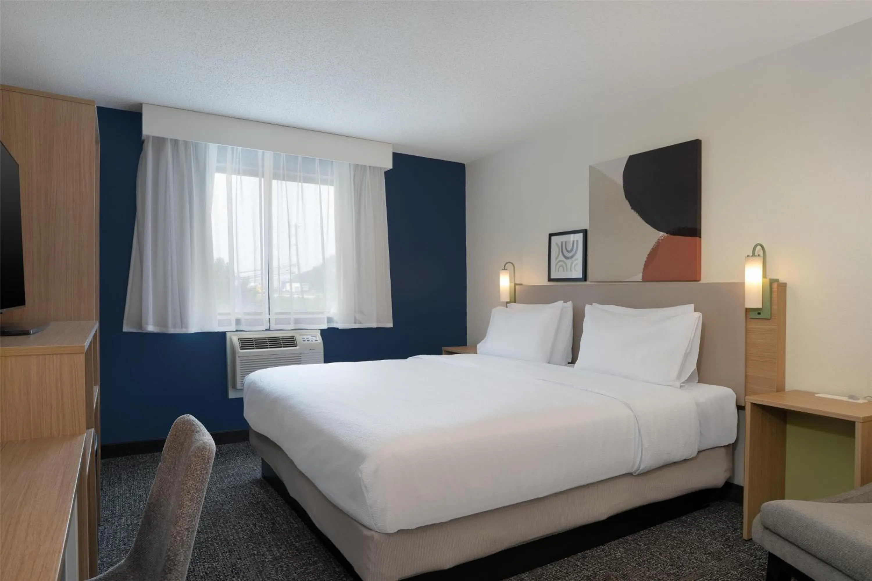 Bed in Spark by Hilton Carlisle South