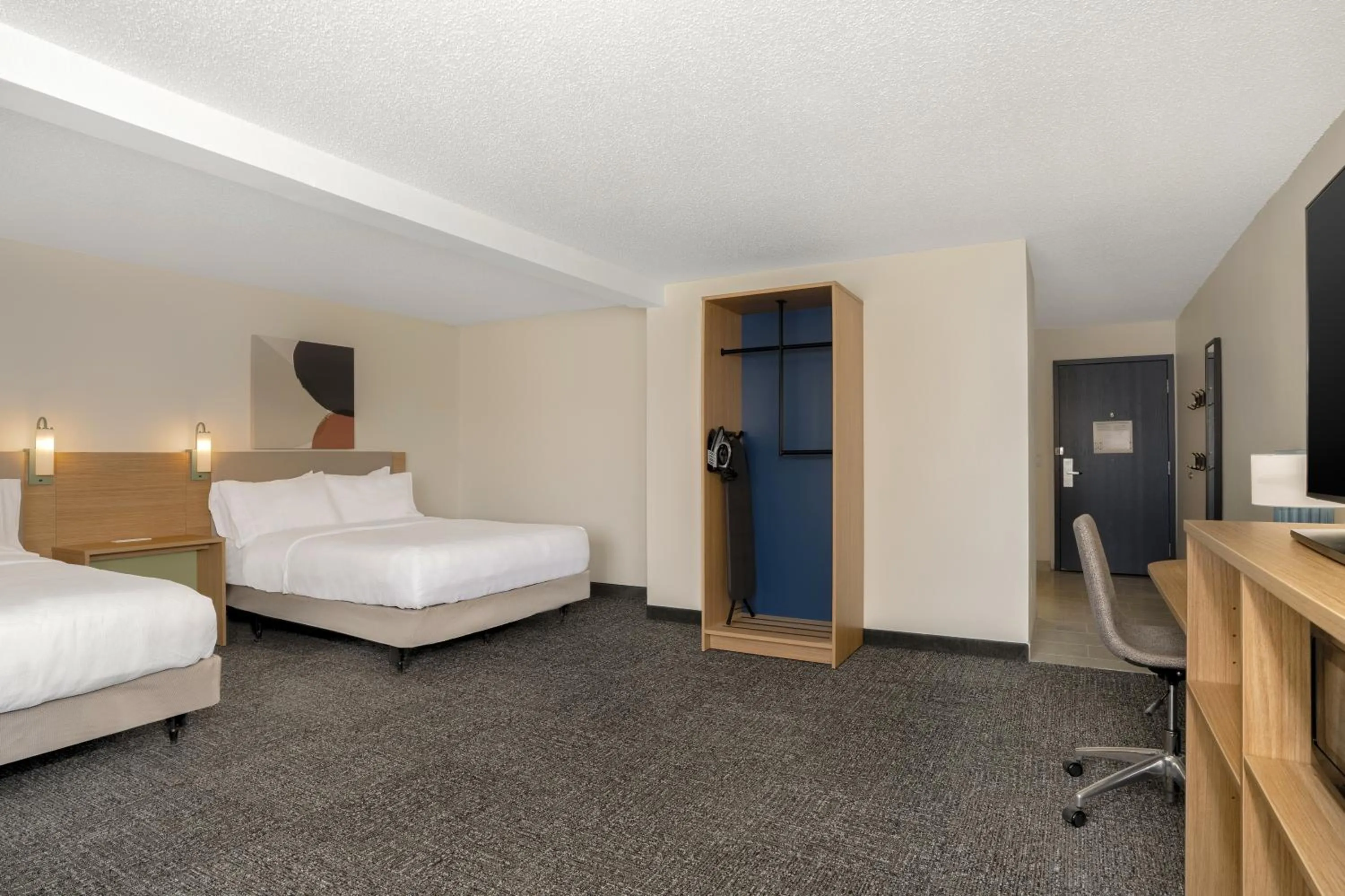 Photo of the whole room, Bed in Spark by Hilton Carlisle South