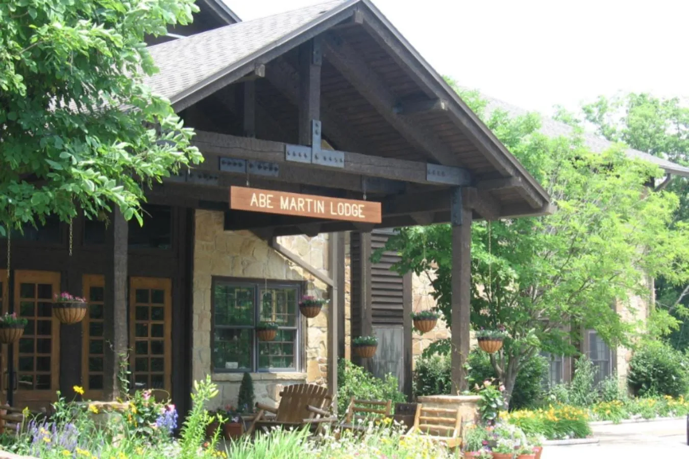 Abe Martin Lodge & Cabins